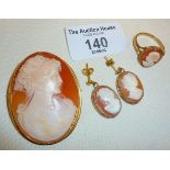 Vintage 9ct gold shell cameo jewellery - a brooch, ring and drop earrings, all fully hallmarked