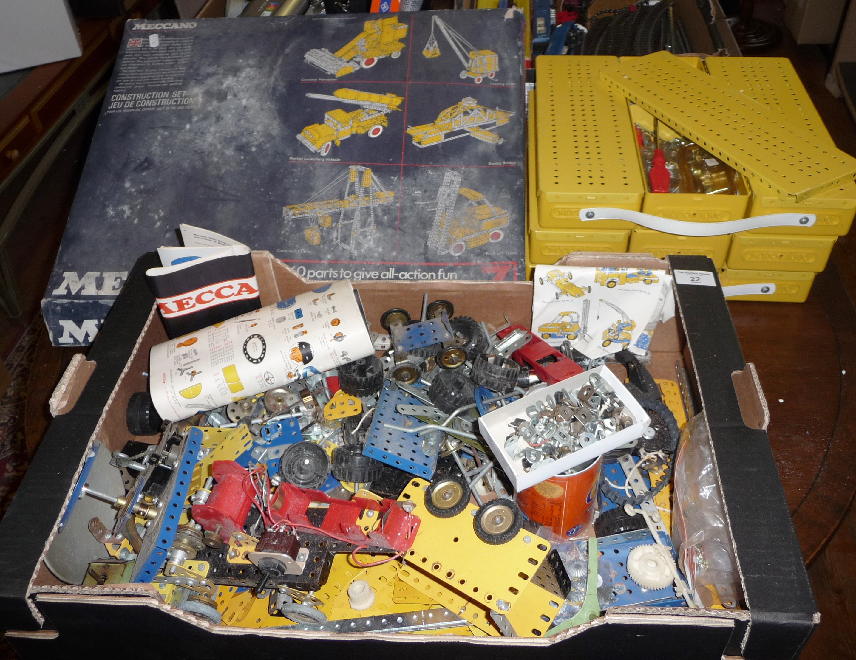 Large quantity of assorted Meccano, inc. Construction Set 7