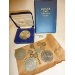 Tower Mint medallion in case - 1979, Lord Mountbatten of Burma. Decimal coin set, commemorative