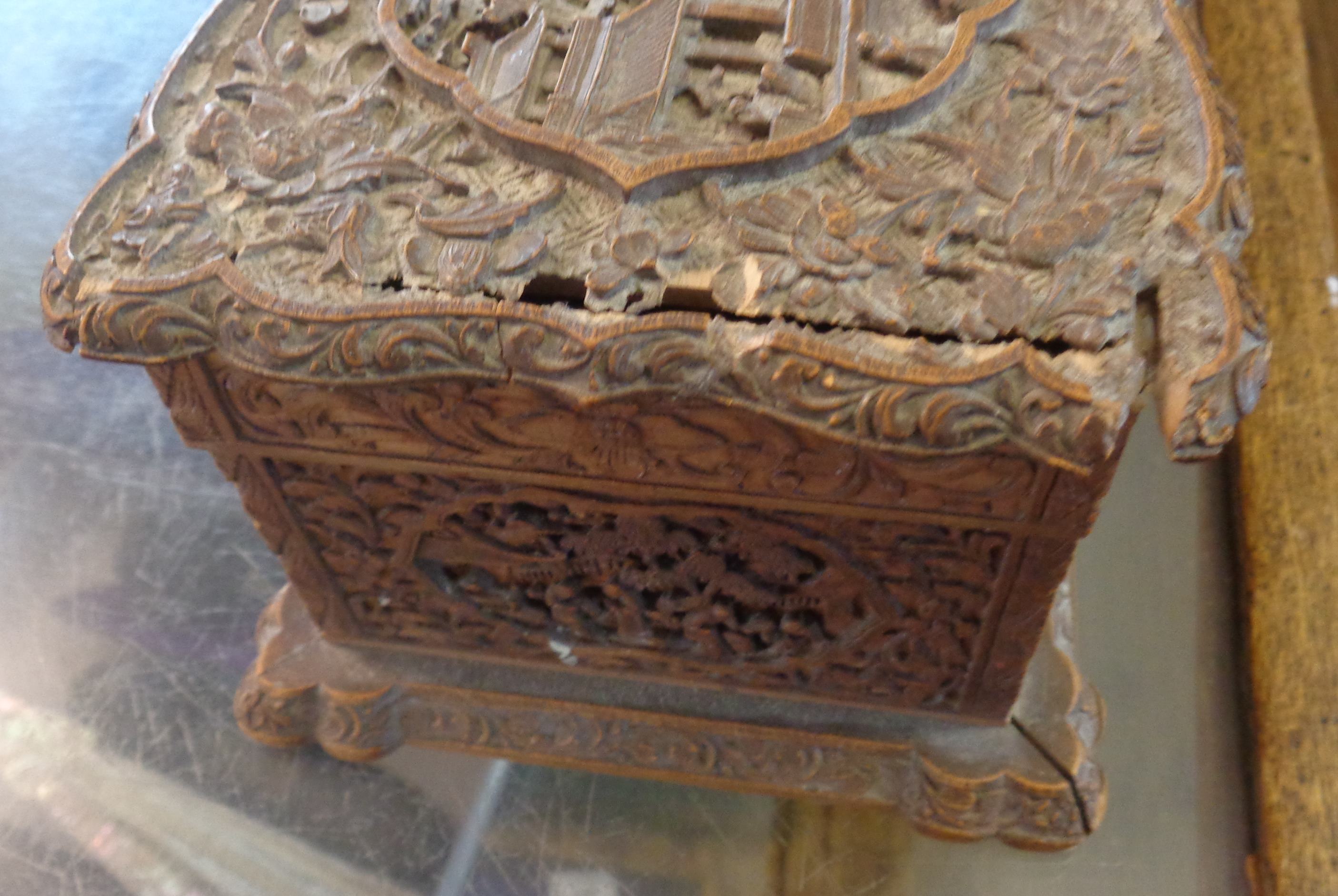 Chinese Canton carved wood casket - Image 5 of 6