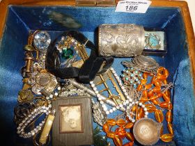 Antique and vintage jewellery, silver fob, buckles, brooches, etc.