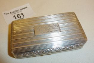 Fine antique silver snuff box with engraved cartouche "Robert Buckly Shaw Hall Bank Saddleworth",