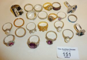 Assorted dress rings, some silver, etc.