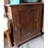 Victorian oak cupboard with single door