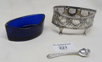 Oval silver salt with blue glass liner hallmarked for Chester 1907
