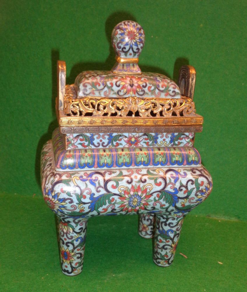 Antiques & Collectables - live online