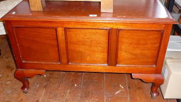 Mahogany blanket box on cabriole feet