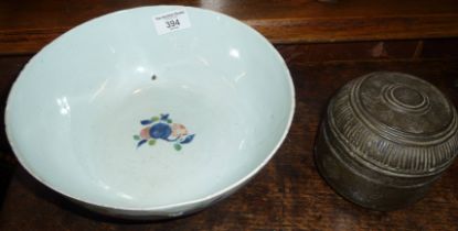 Chinese bowl (A/F) and a metal box