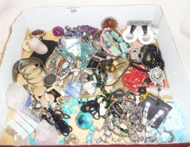 Large tray of assorted vintage costume jewellery