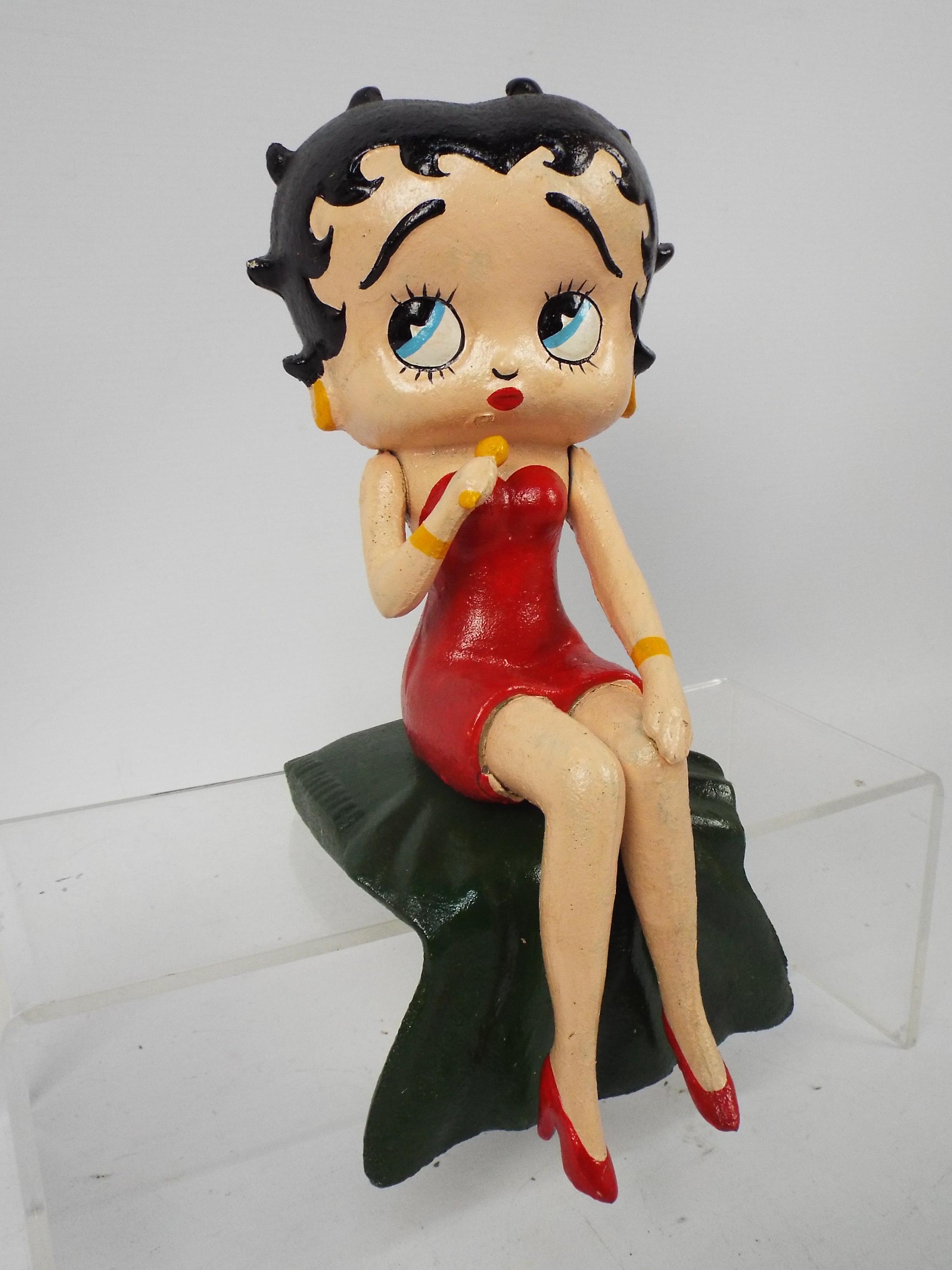 A cast iron, shelf sitting figure depicting Betty Boop singing, 28 cm (h), - Image 3 of 5