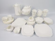 Shelley - A collection of white glaze, D