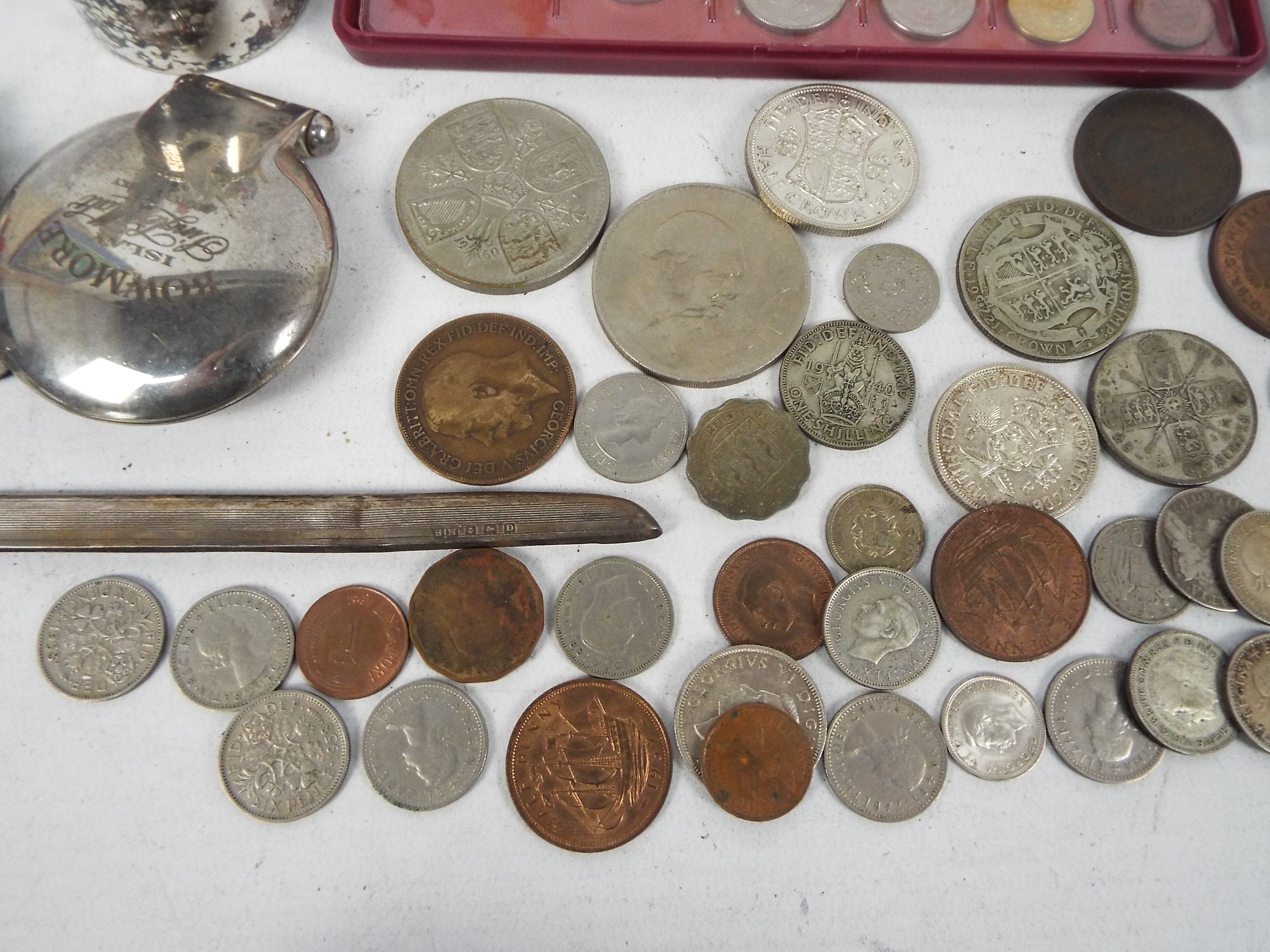 A small quantity of coins, George II and - Image 4 of 9