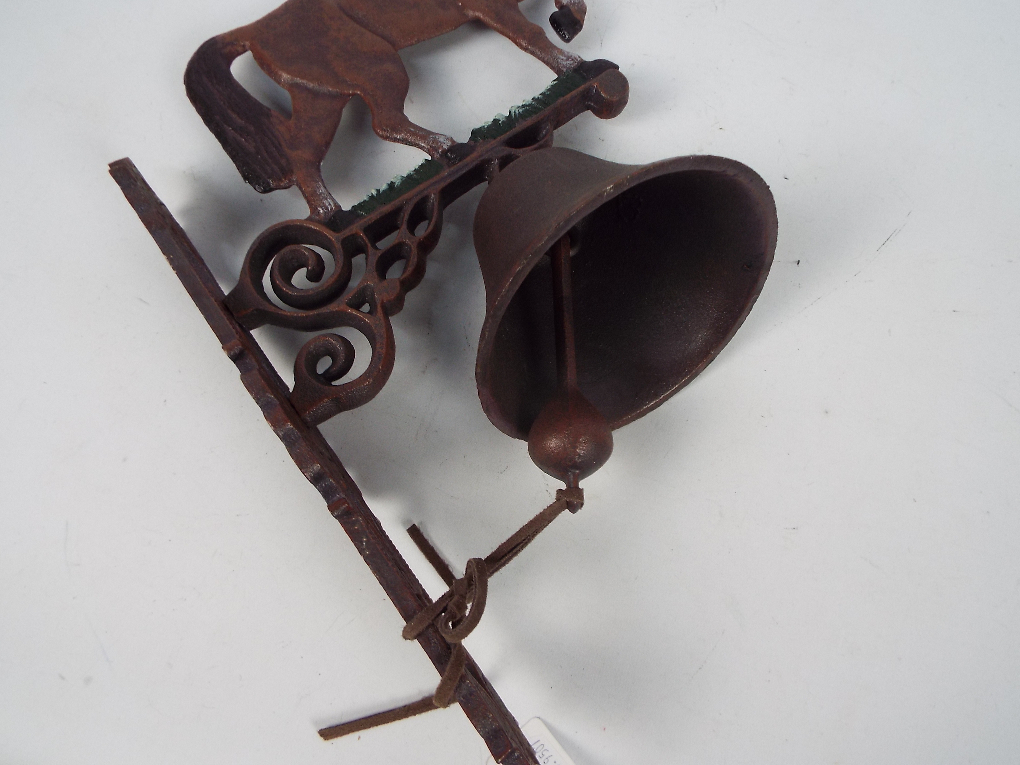 A wall mountable, cast iron bell with ho - Image 3 of 3