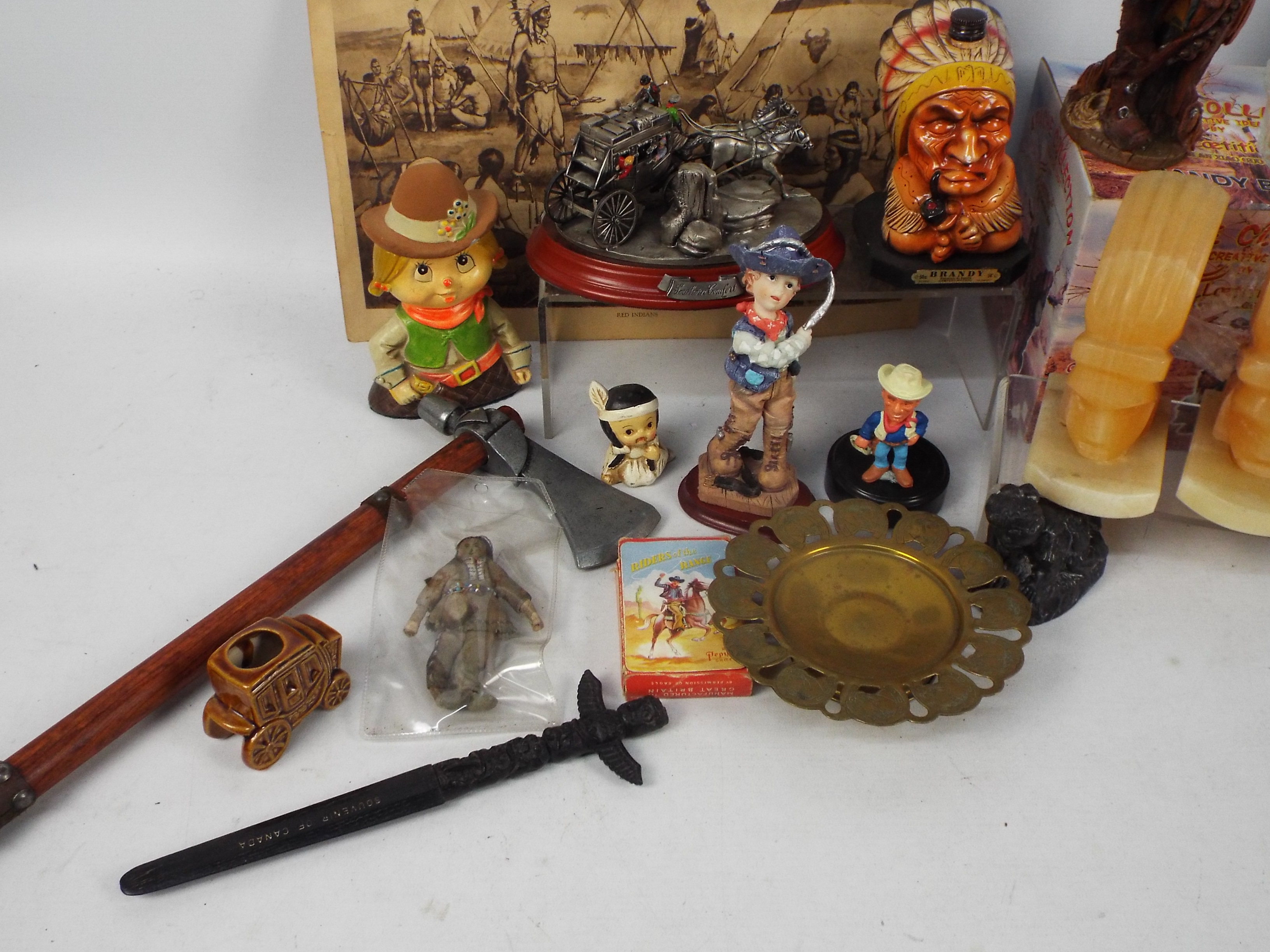 A collection of Native American and cowboy themed items, part boxed. - Image 2 of 4