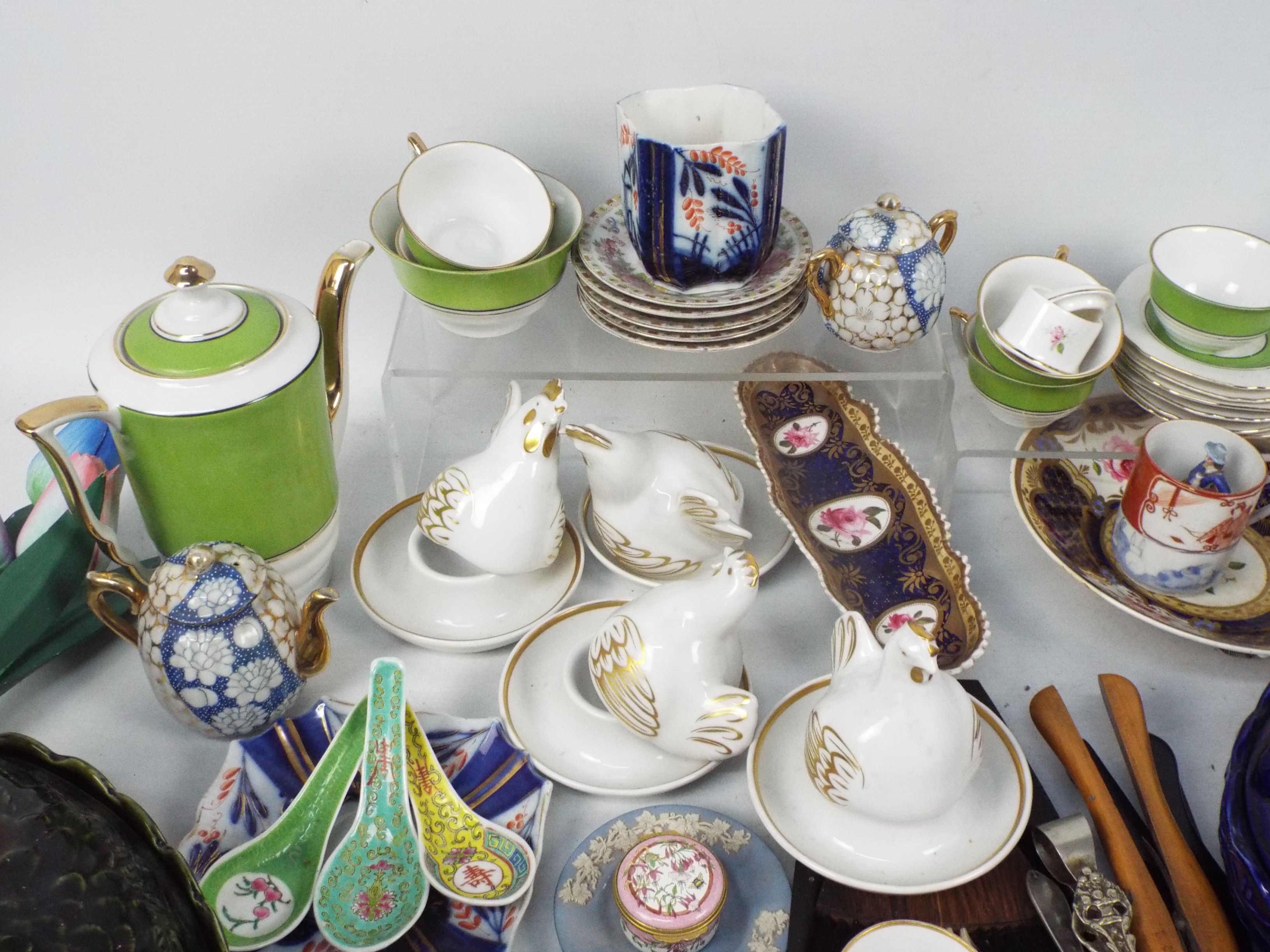 Mixed ceramics to include Royal Worcester, Oriental and similar. - Image 4 of 5