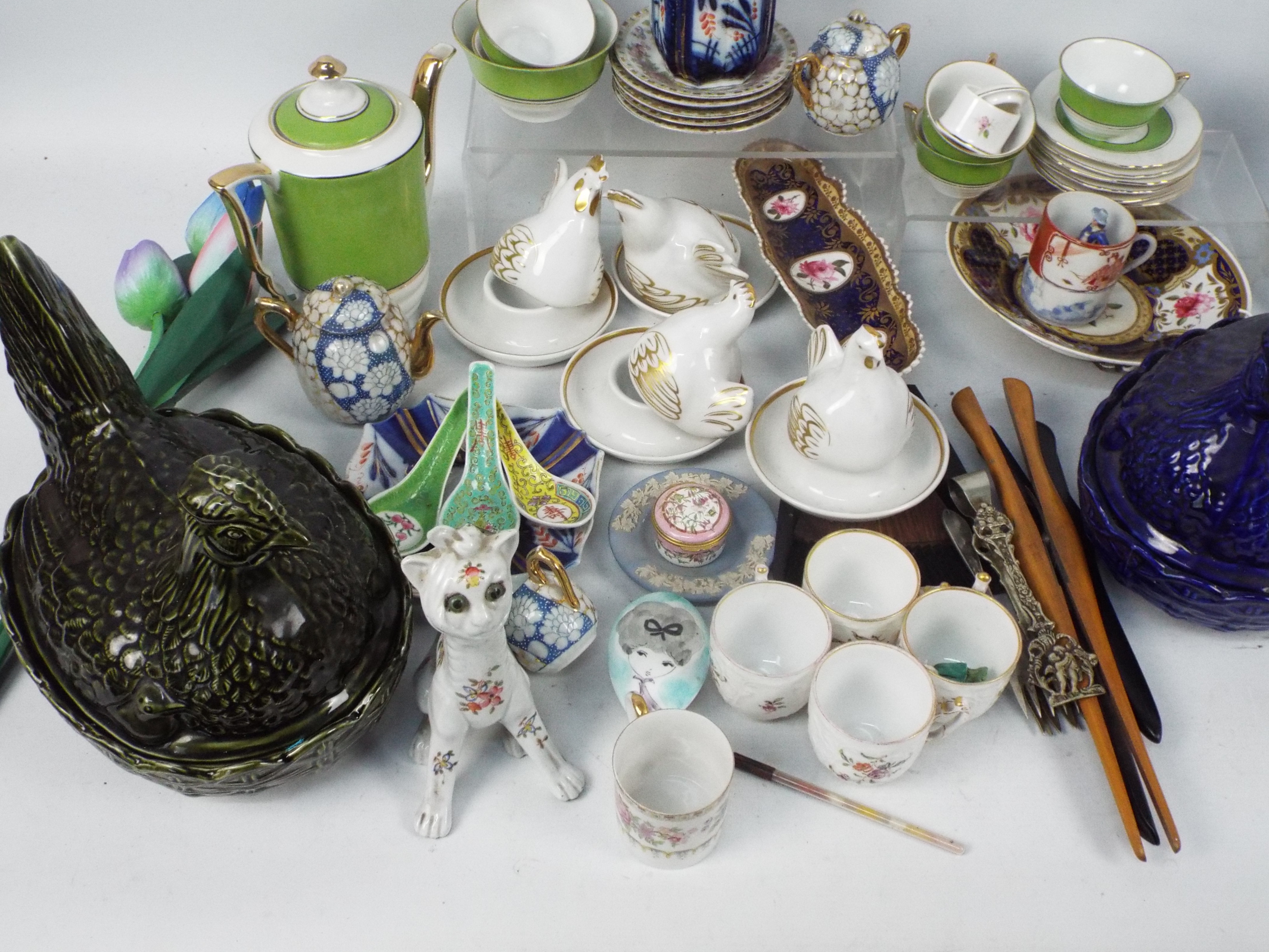 Mixed ceramics to include Royal Worcester, Oriental and similar. - Image 2 of 5