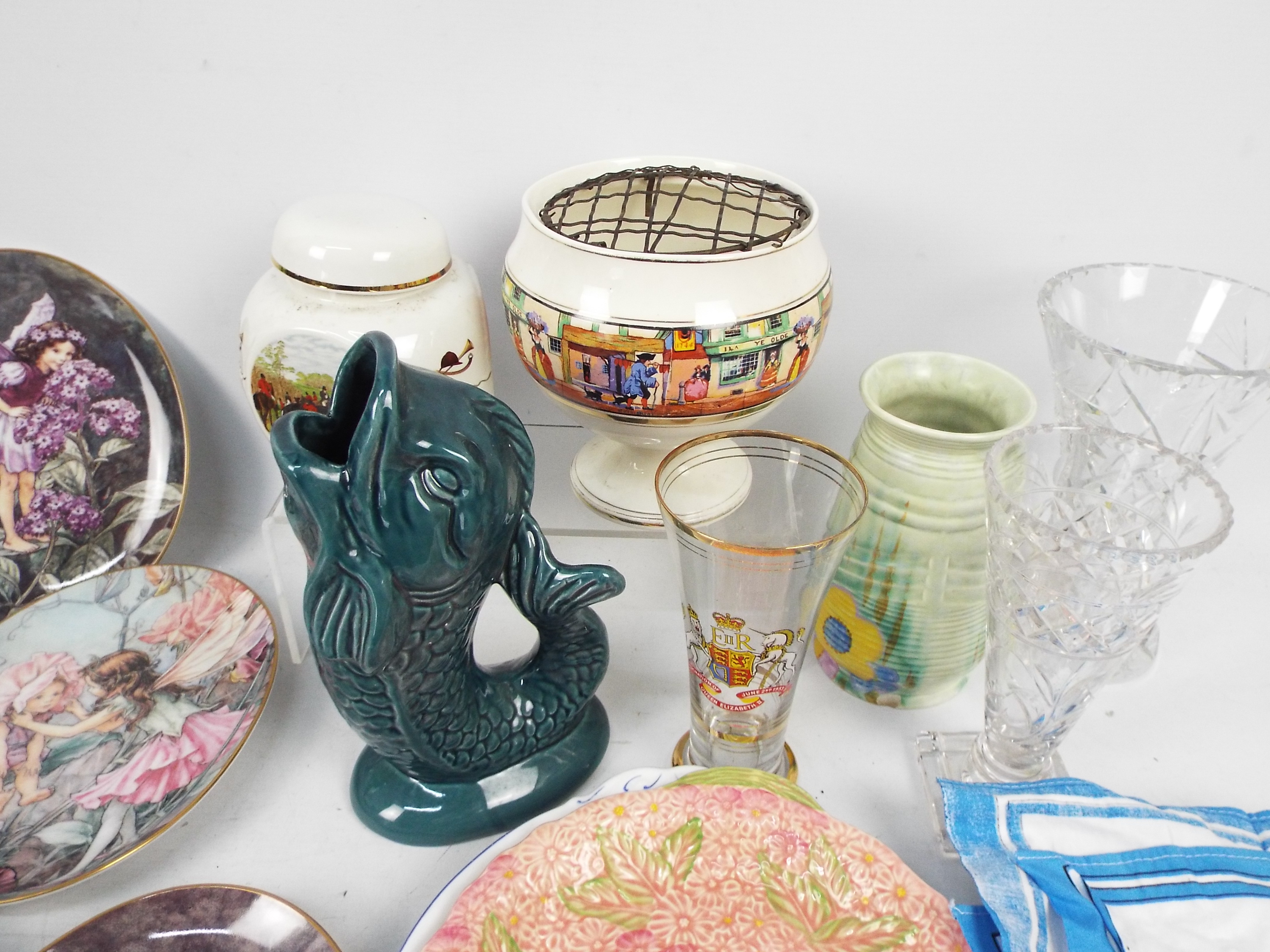 Lot comprising mixed ceramics and glassw - Image 4 of 6