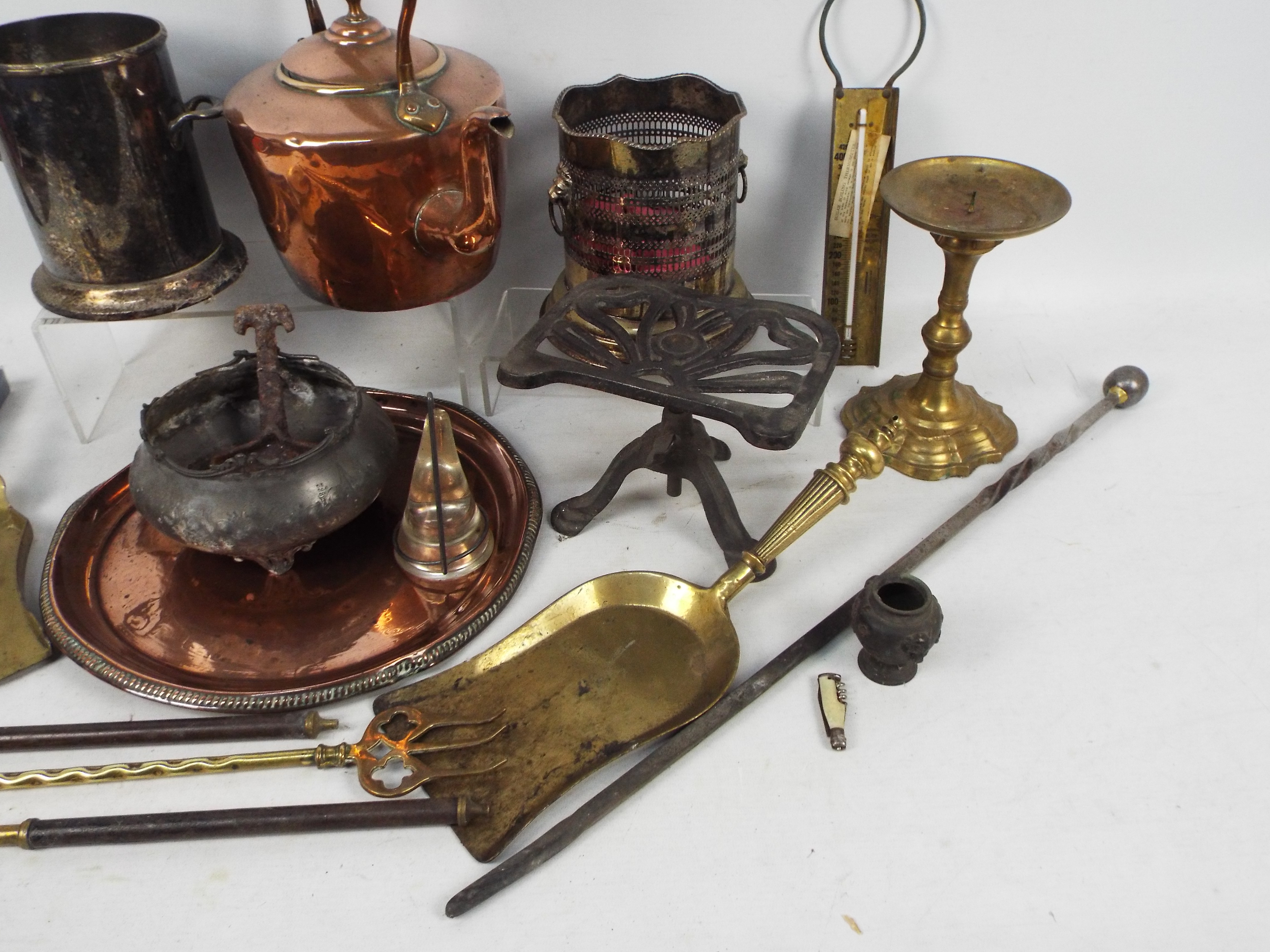 Mixed metalware comprising copper, plate - Image 4 of 4