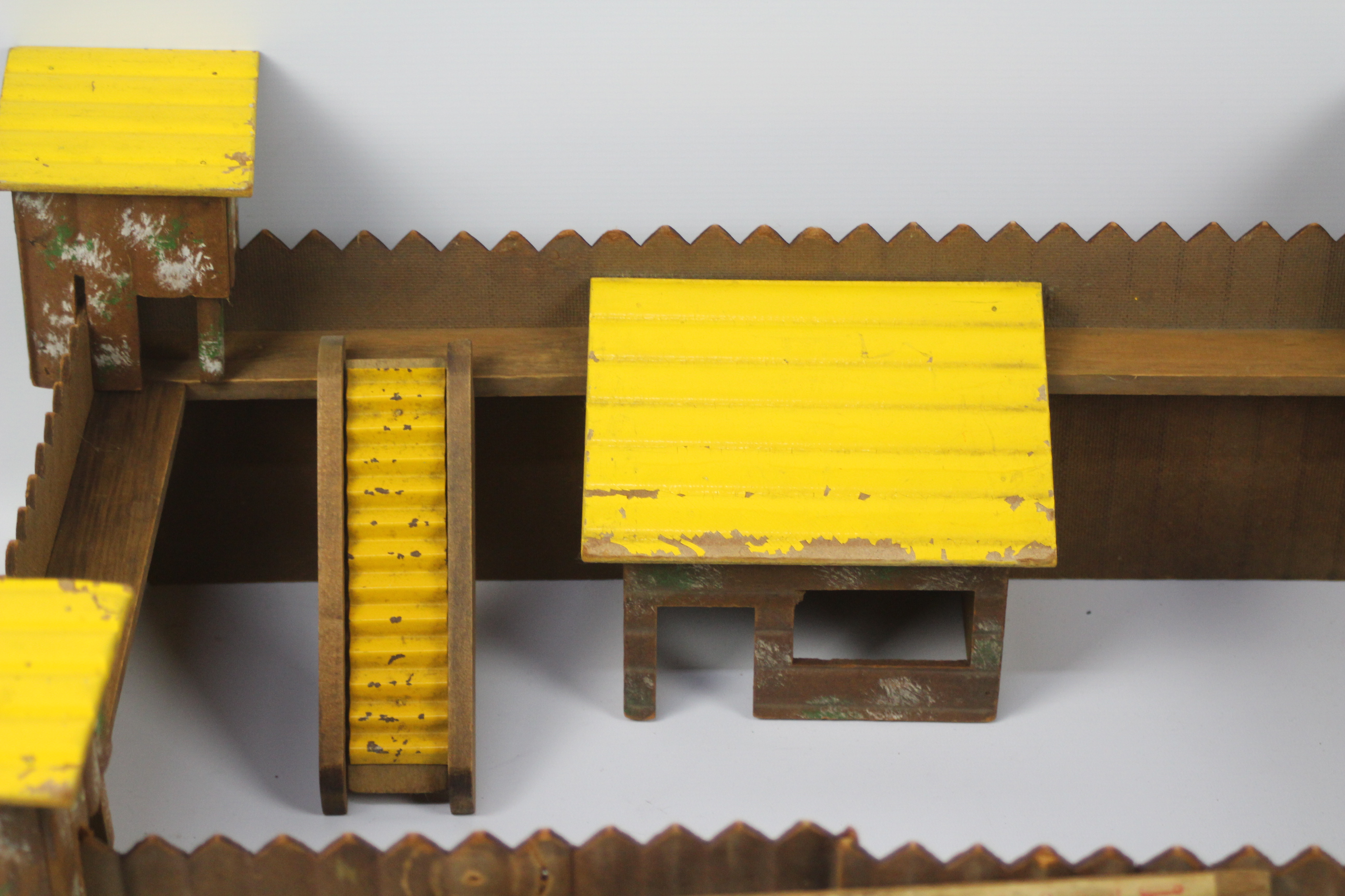 Toy Soldiers - An unboxed, and unmarked wooden 'Fort Laramie play fort. - Image 2 of 3