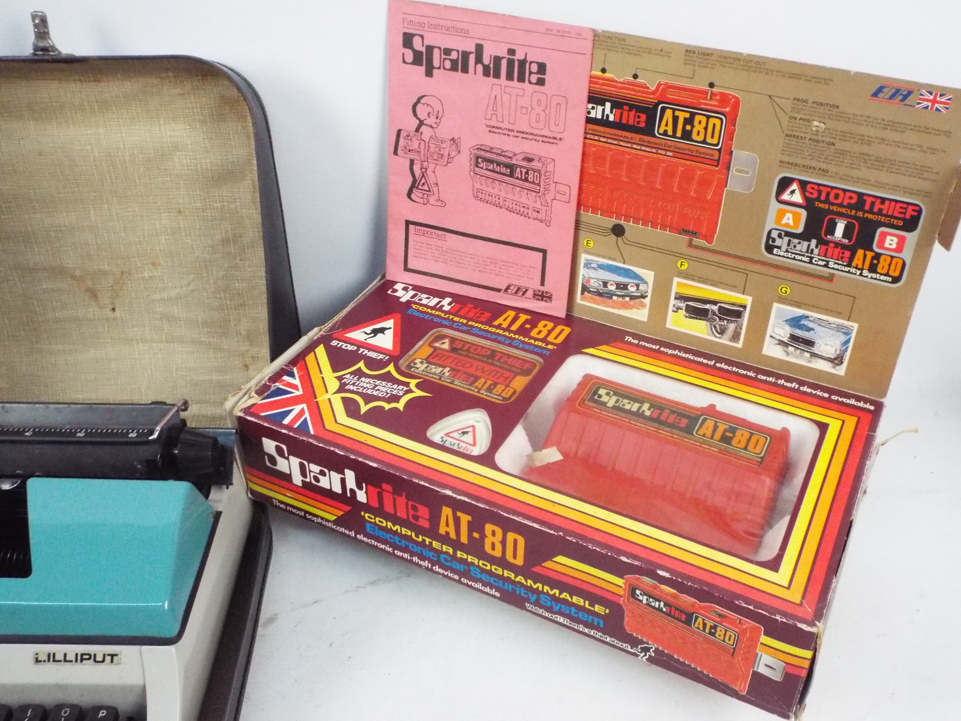 Lot to include a vintage car security system (boxed), boxed radio and bass speaker, - Image 4 of 4