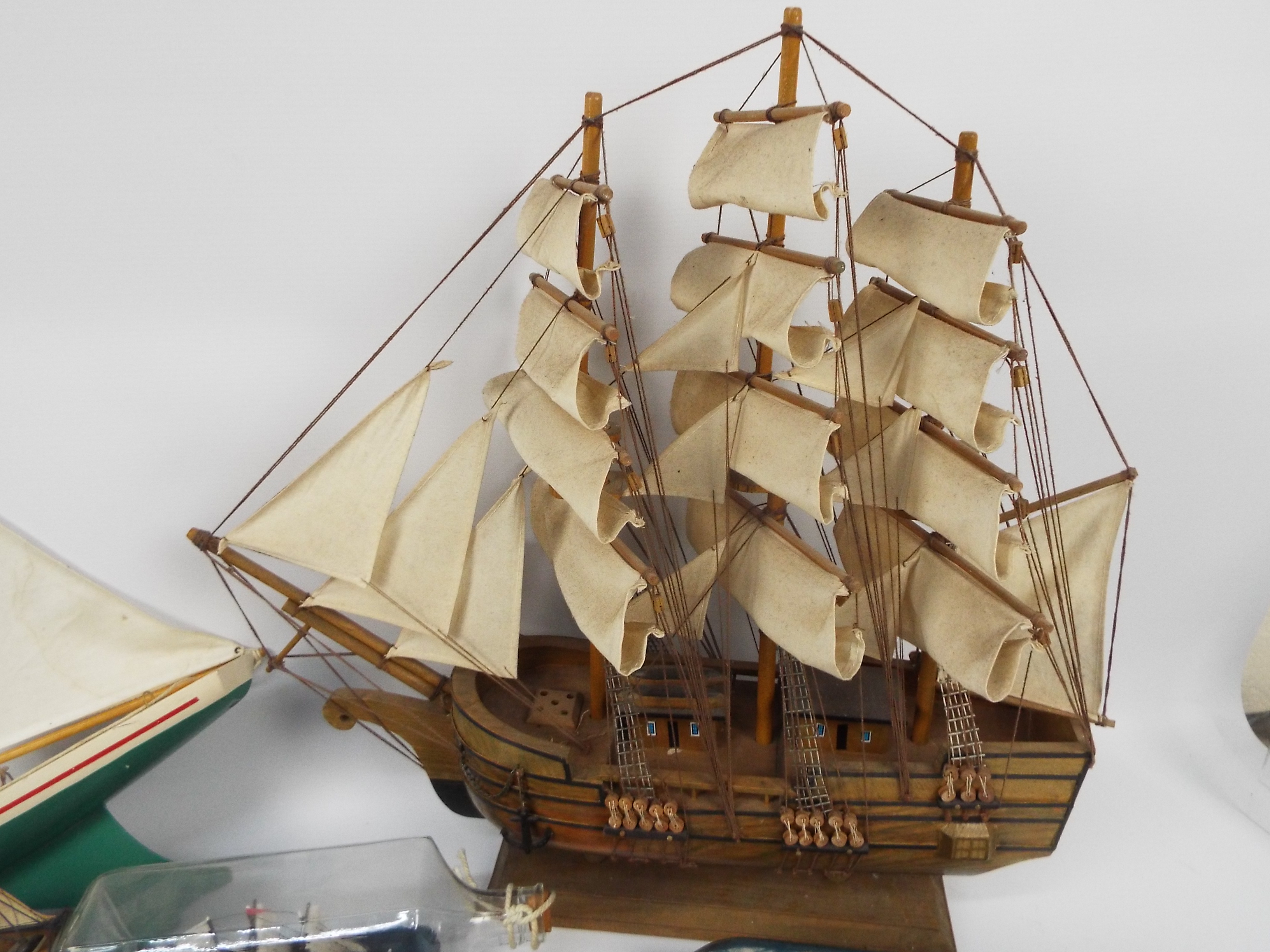 A collection of model ships, ships in bottles and similar, - Image 2 of 3