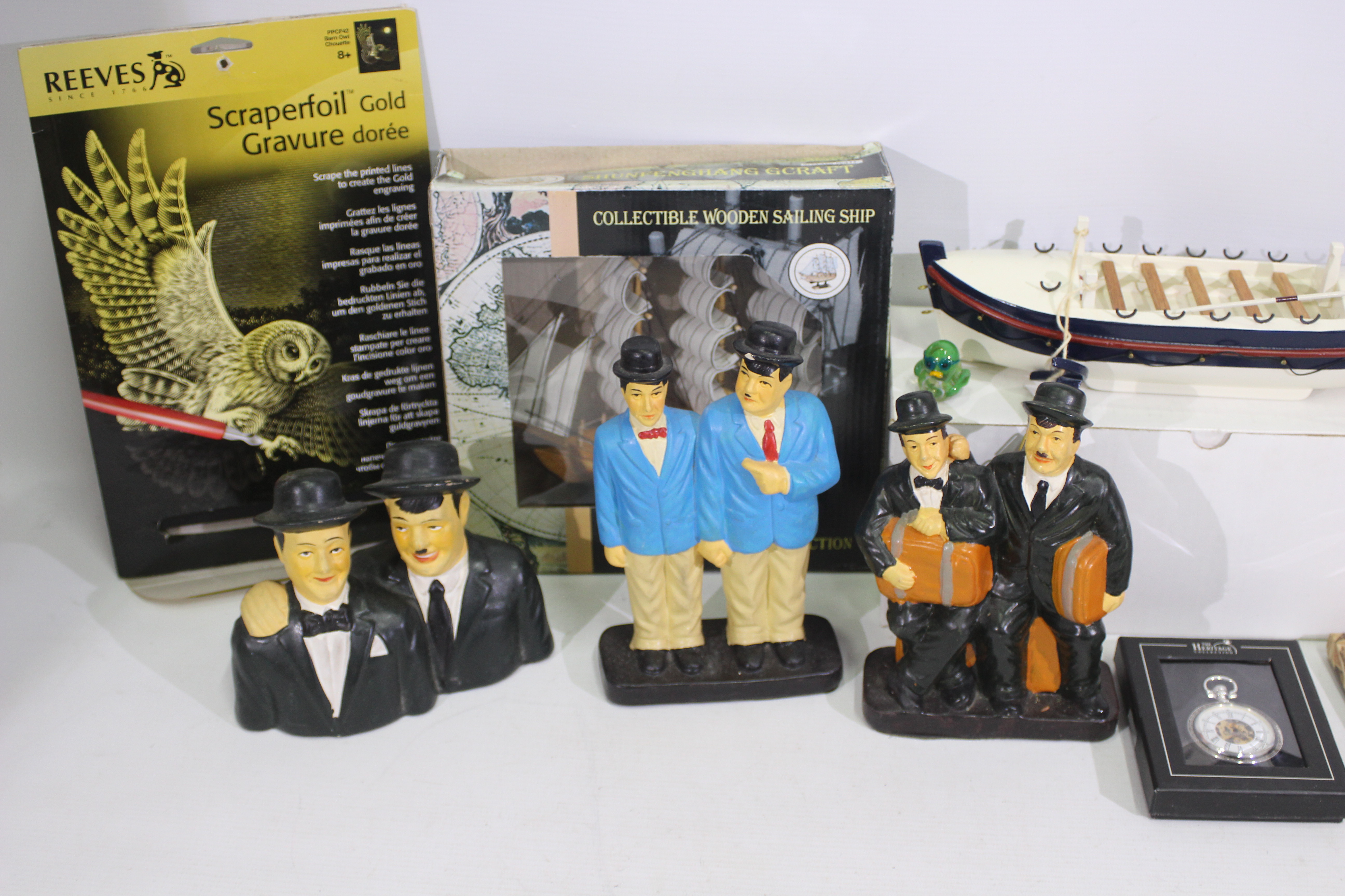 Lot to include Laurel and Hardy figures, boxed Atlas Editions Heritage Collection pocket watch, - Image 2 of 3