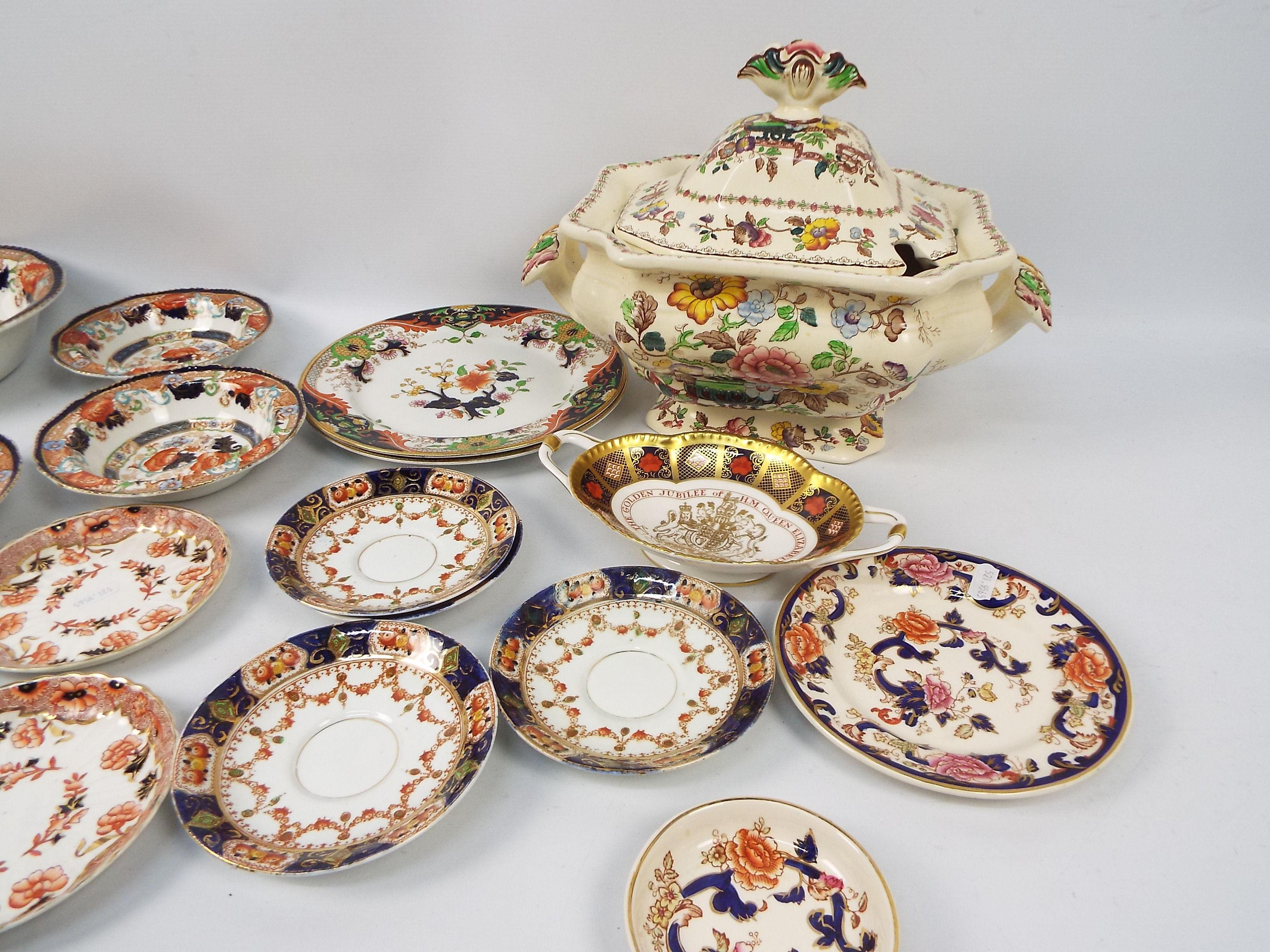 Mixed ceramics to include Royal Doulton Matsumai plates, Wood & Son Verona pattern, - Image 2 of 3