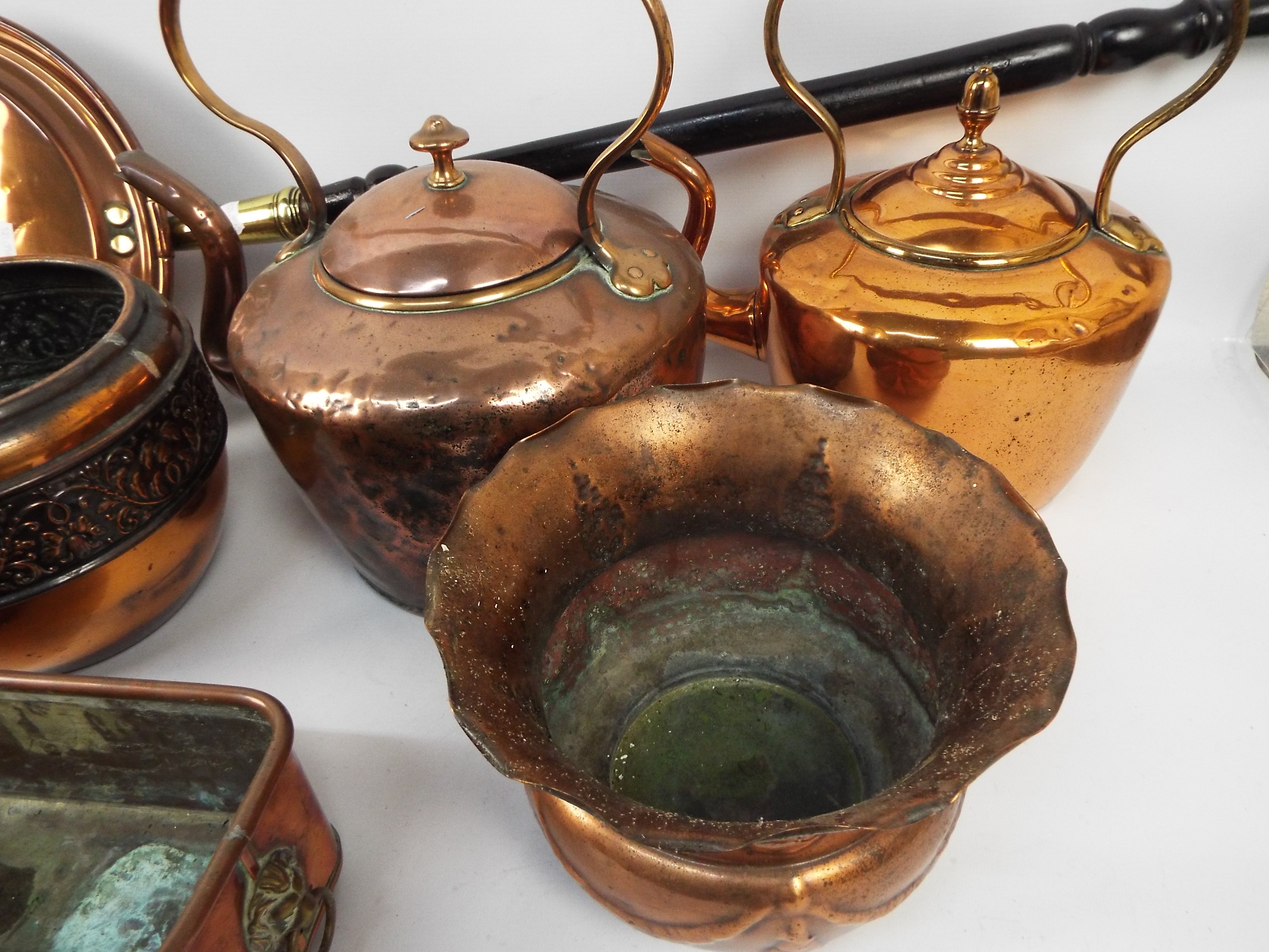 A collection of copper and brassware to include kettles, candlesticks, planters and similar. - Image 4 of 5