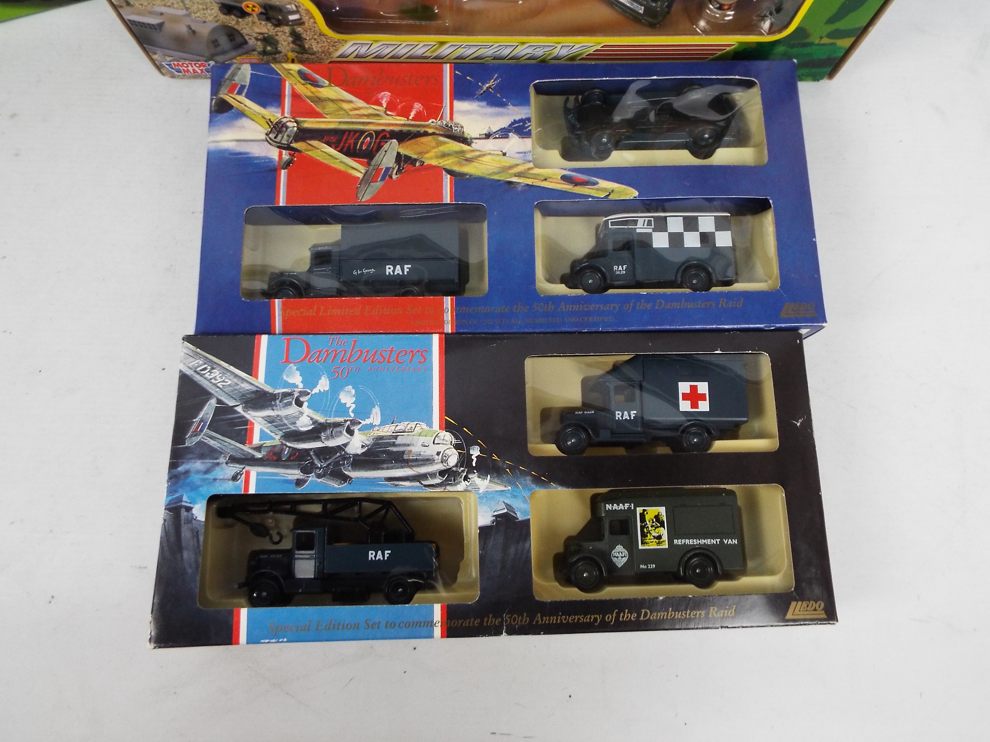 Corgi, Others - A mixed lot of diecast. - Image 4 of 4