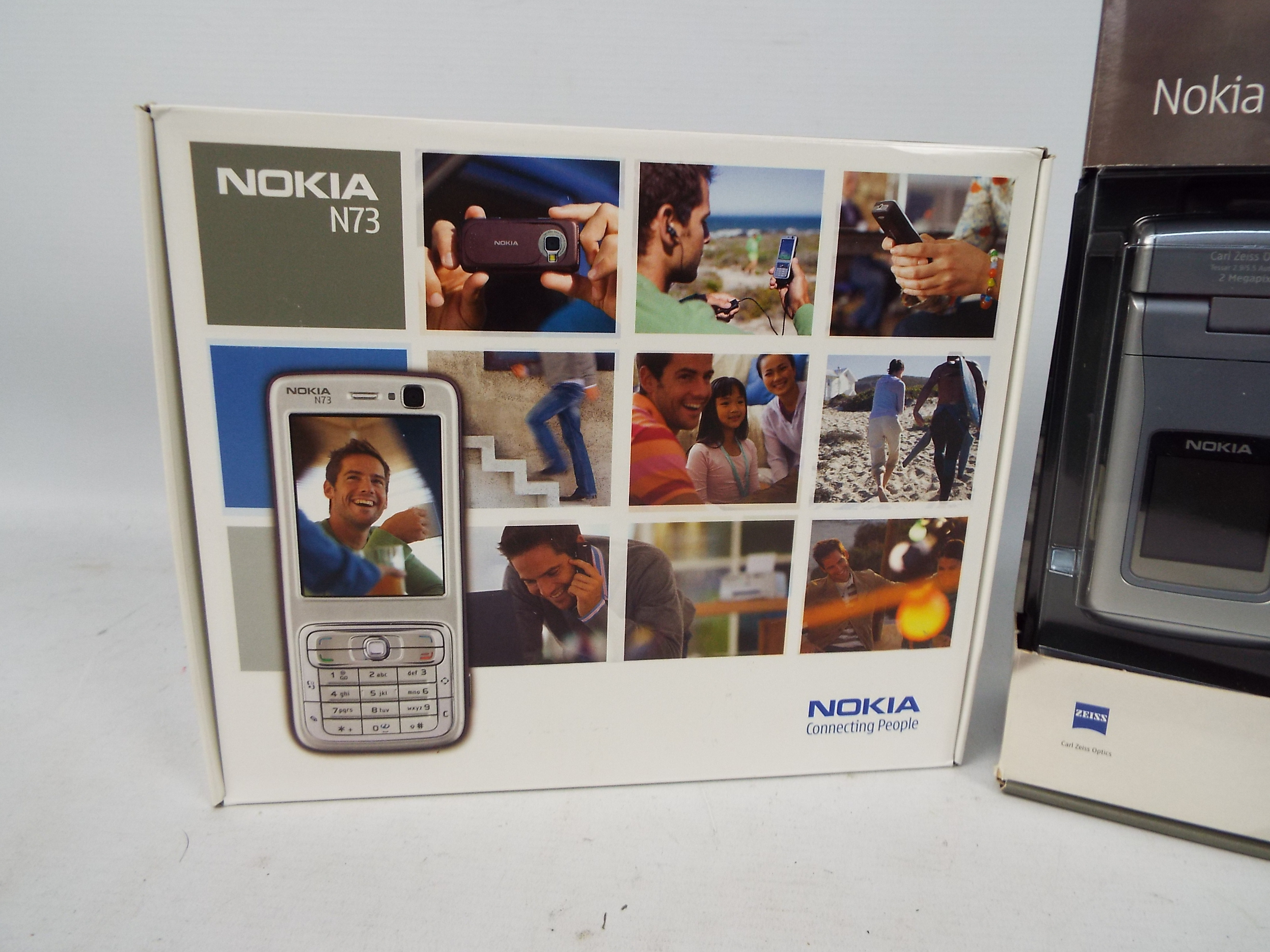 Nokia - 2 x boxed phones - Lot includes - Image 3 of 3