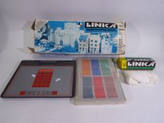Compedia Linka - A mixed lot to include an unboxed Compedia 1980s Electronic Encyclopedia which may