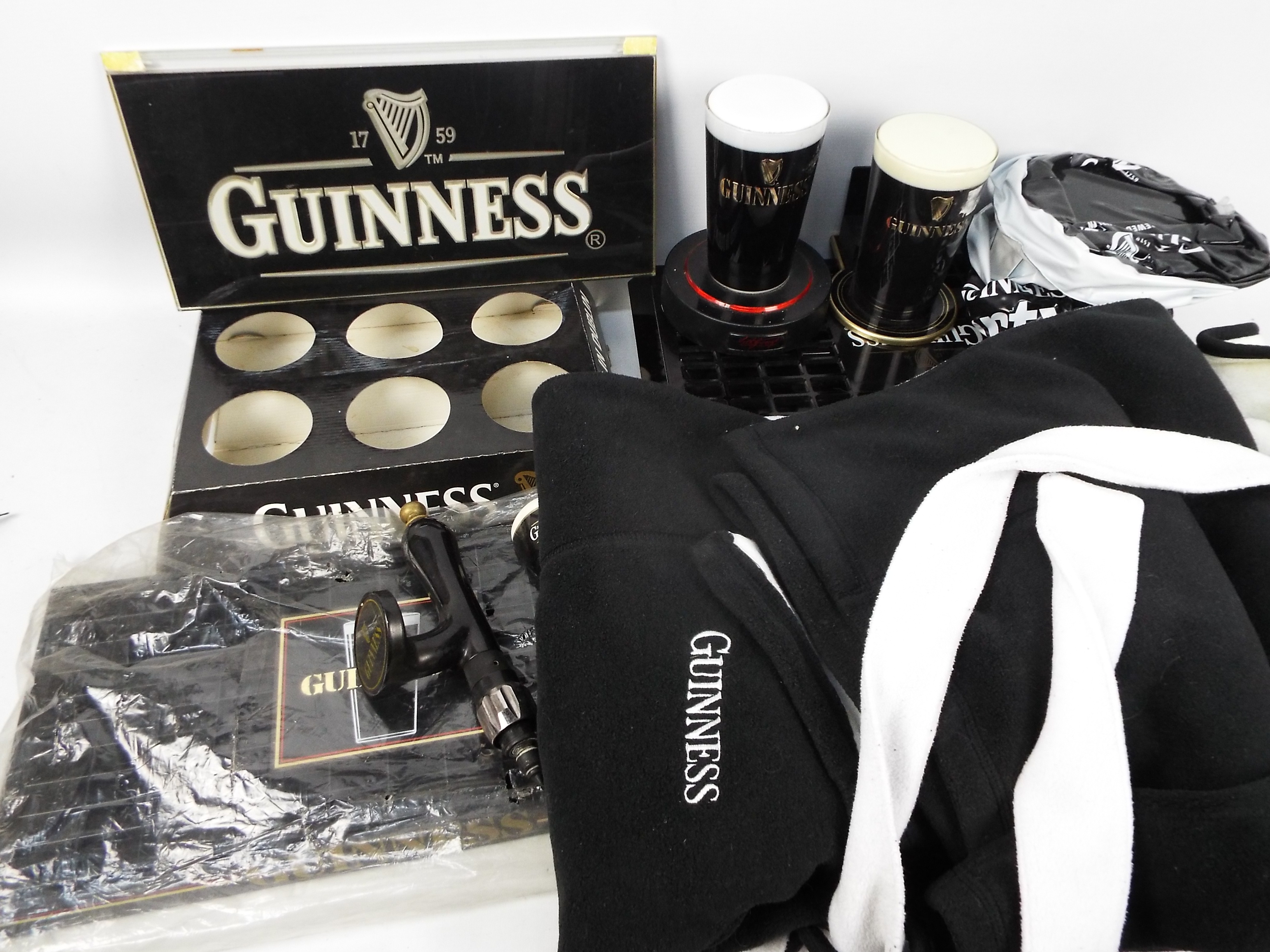 Guinness - Various Guinness branded collectables to include bar top covers, drip trays, inflatables, - Image 2 of 5