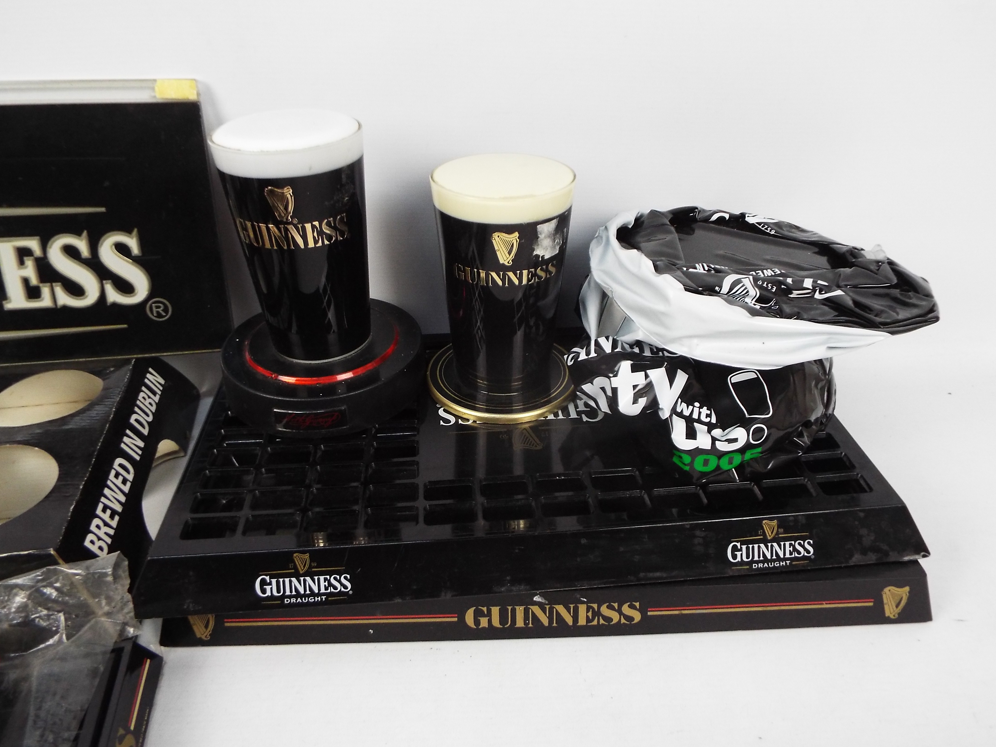 Guinness - Various Guinness branded collectables to include bar top covers, drip trays, inflatables, - Image 5 of 5