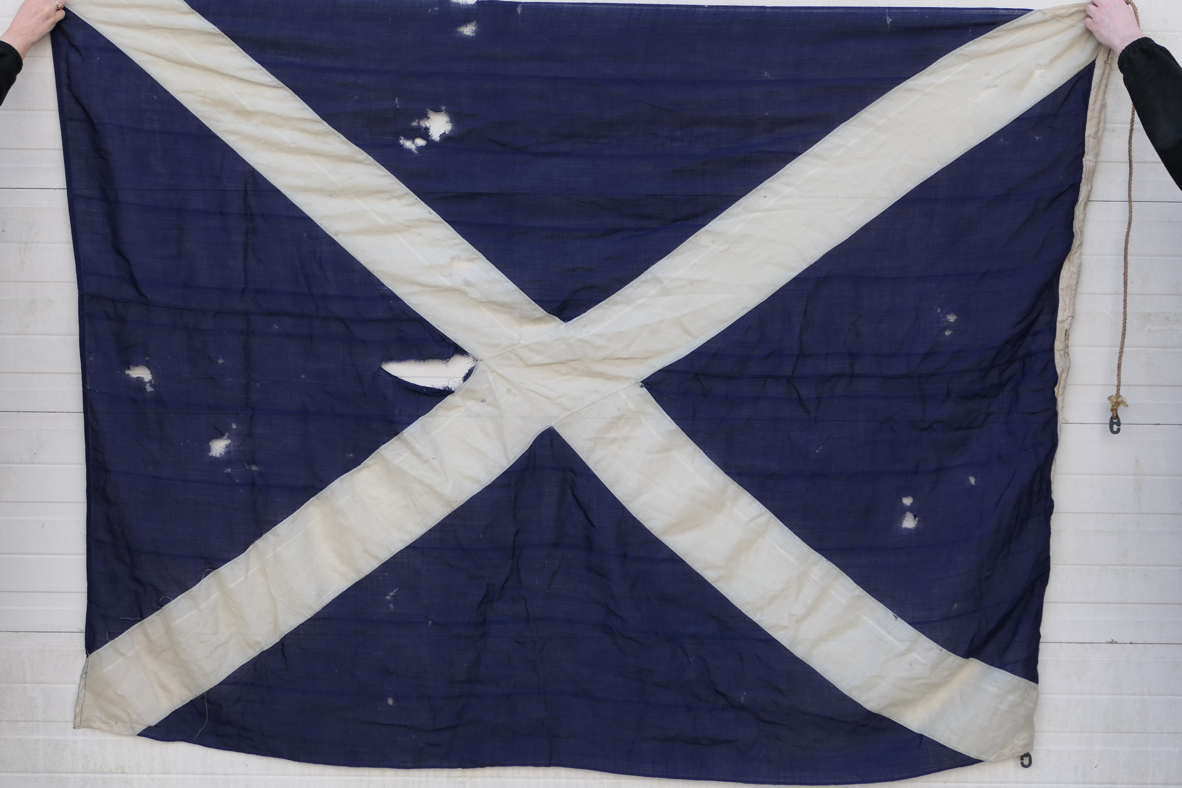 A large, vintage St Andrews Flag measuri - Image 2 of 7