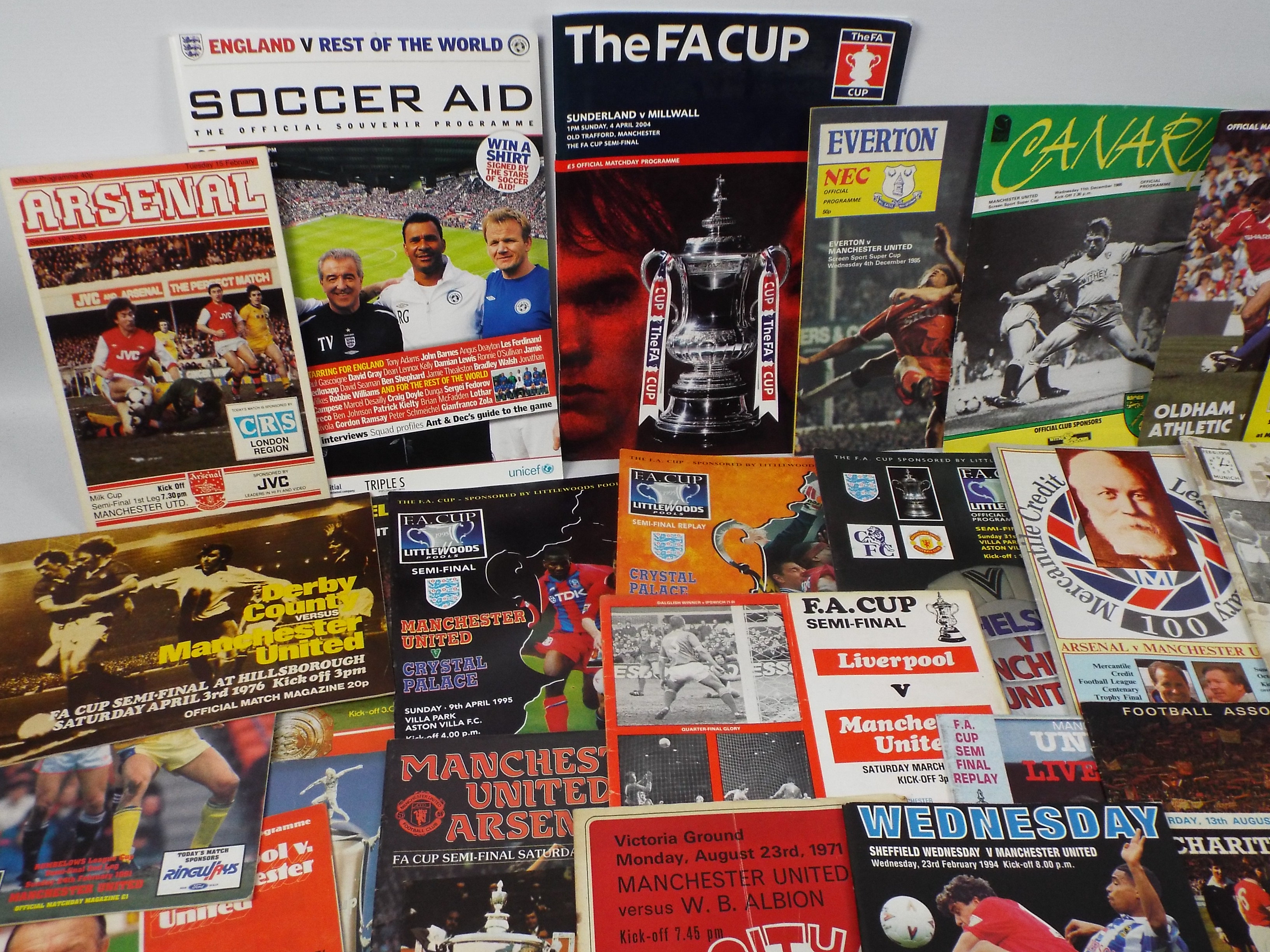 Football Programmes, A large selection o - Image 2 of 5