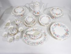 Wedgwood - A collection of dinner and te