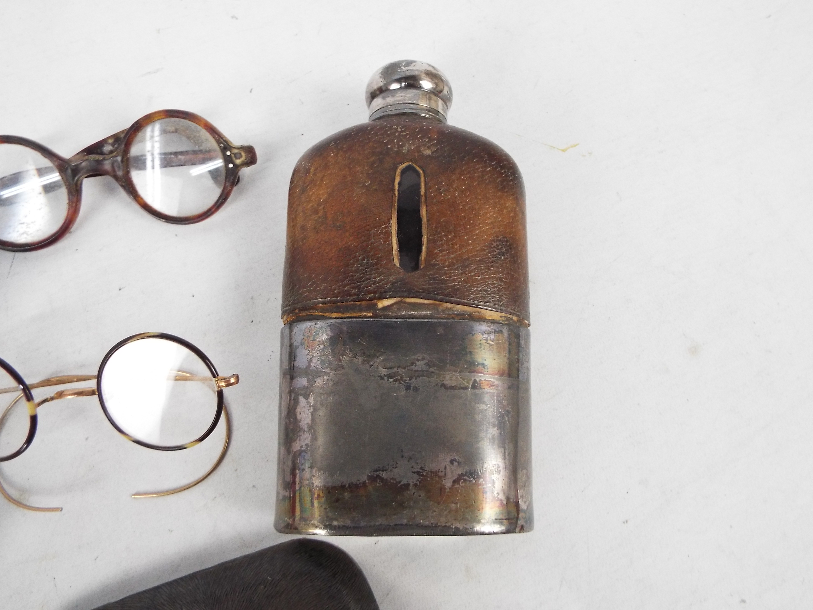 Vintage collectables to include hip flasks, spectacles, - Image 4 of 5