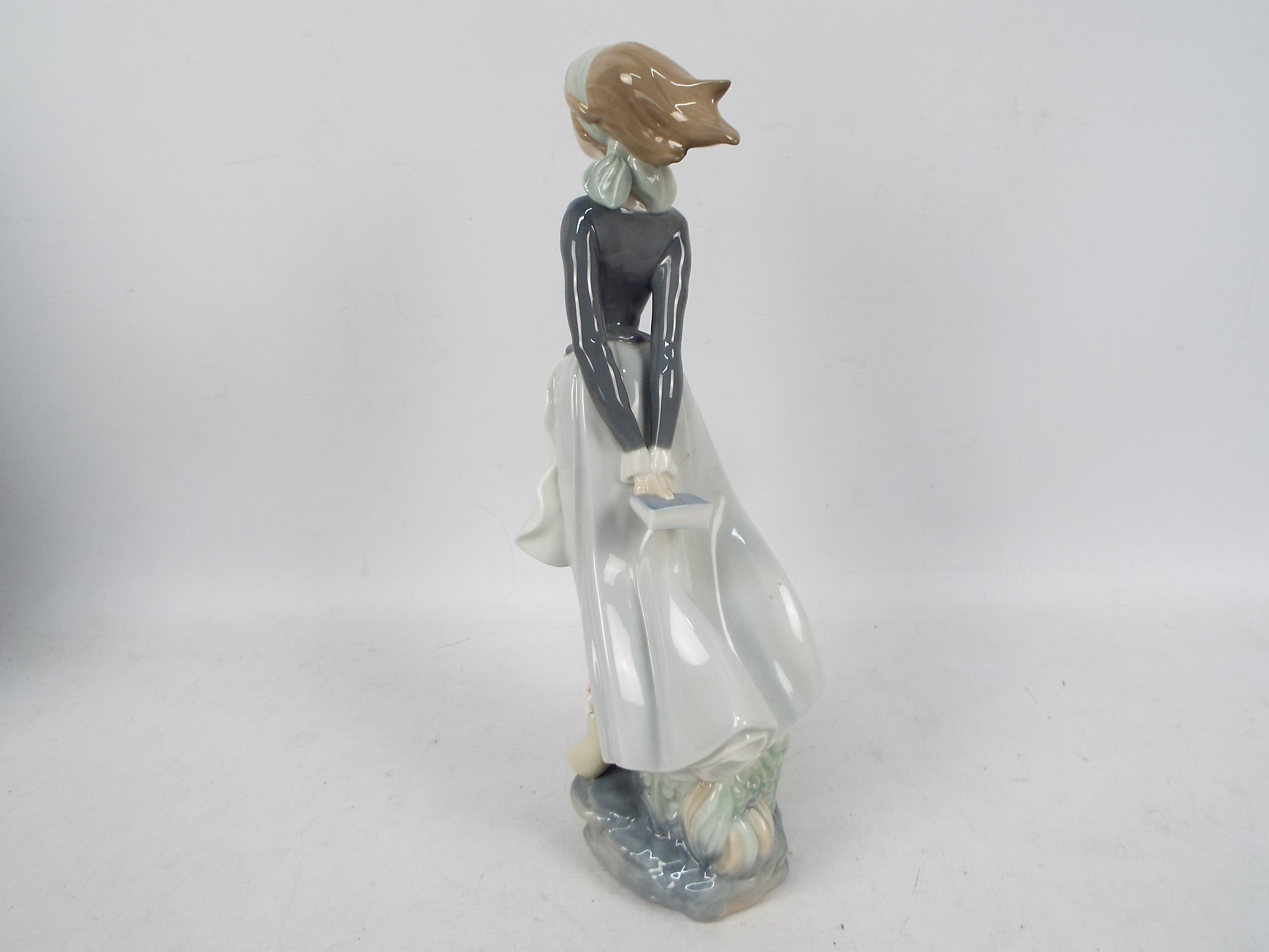 Lladro - A boxed figure # 4922, Sea Breeze, - Image 5 of 5