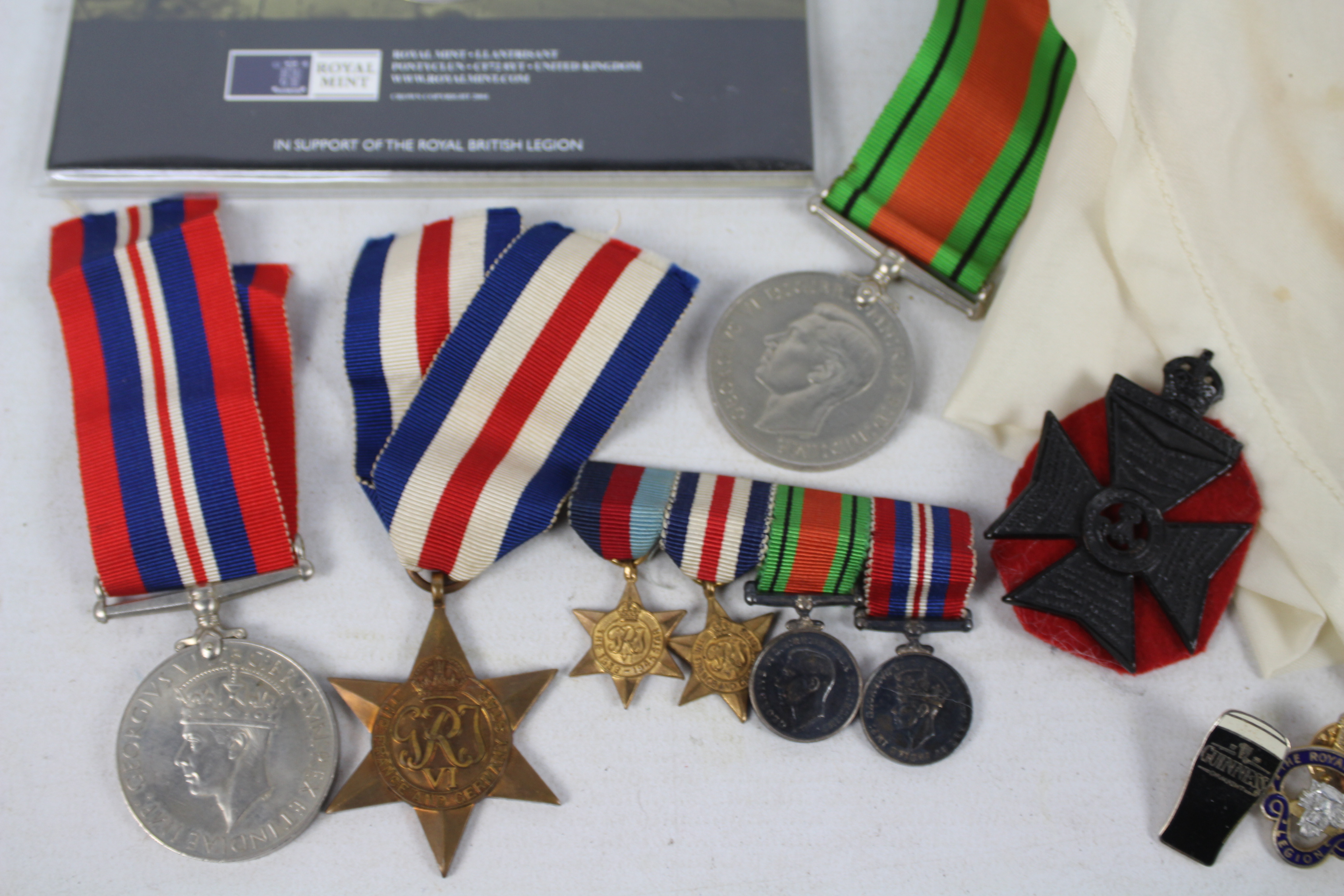 World War Two (WW2 / WWII) trio comprising Defence Medal, - Image 2 of 4