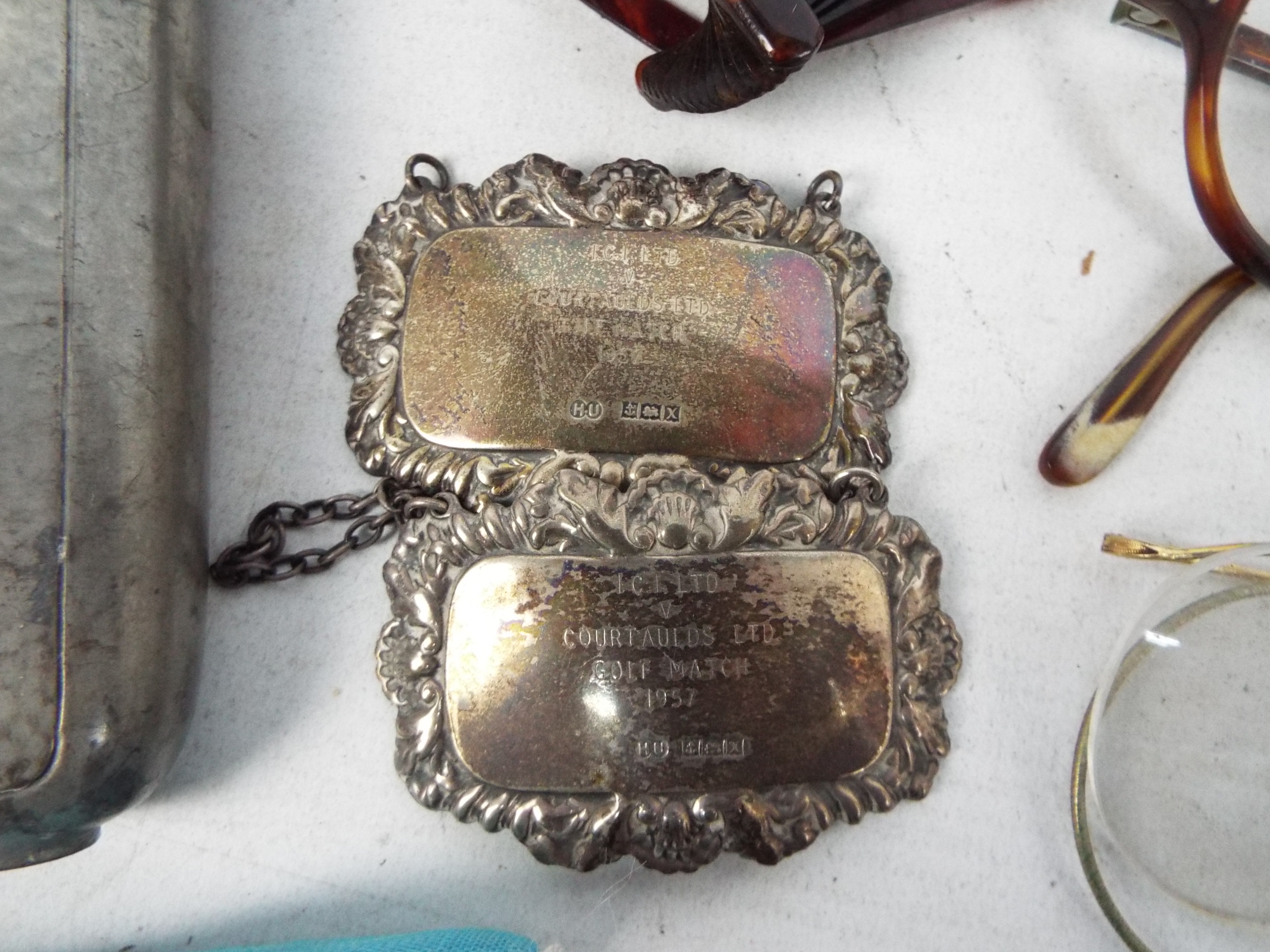 Vintage collectables to include hip flasks, spectacles, - Image 5 of 5