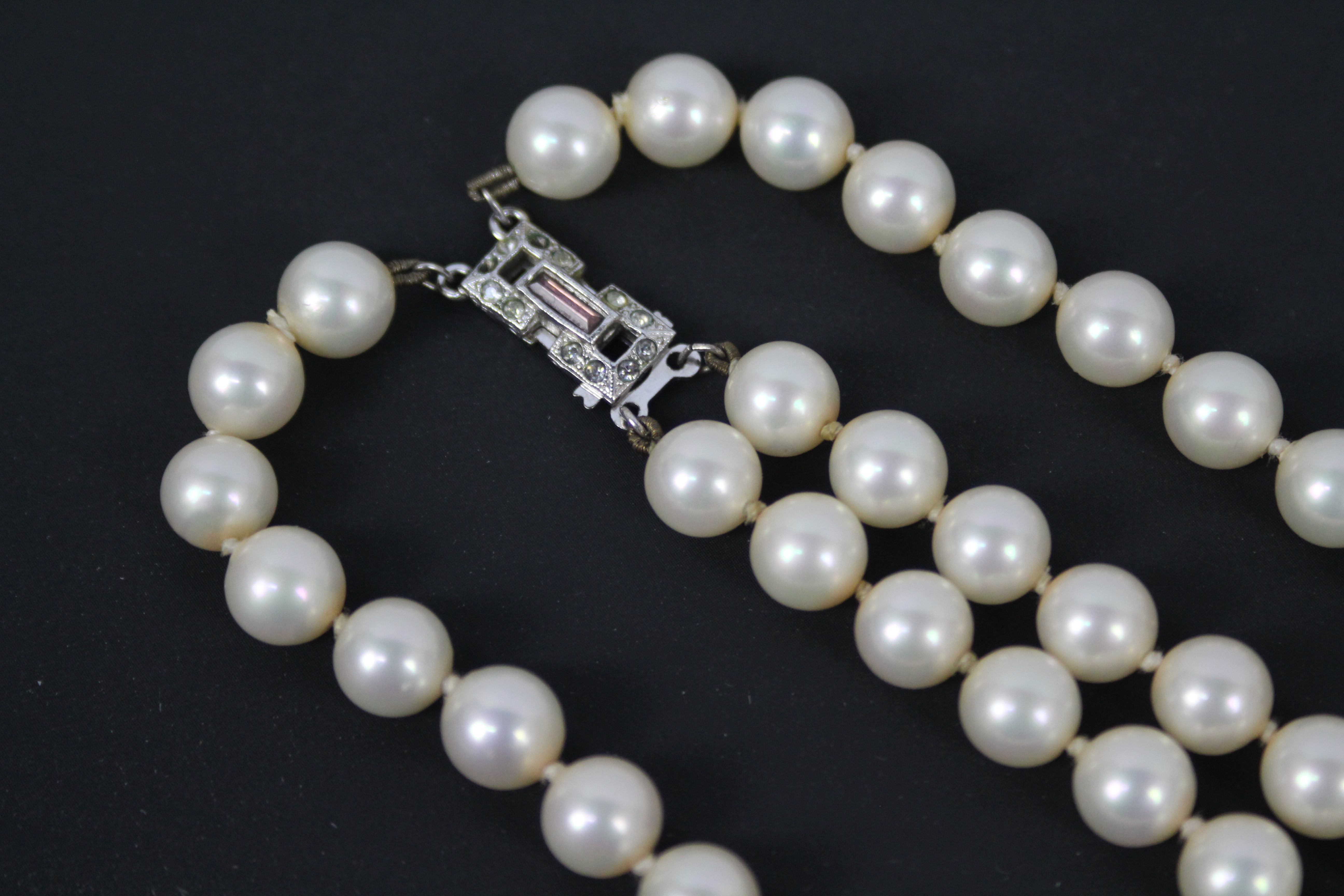 A pearl bead necklace, - Image 2 of 5