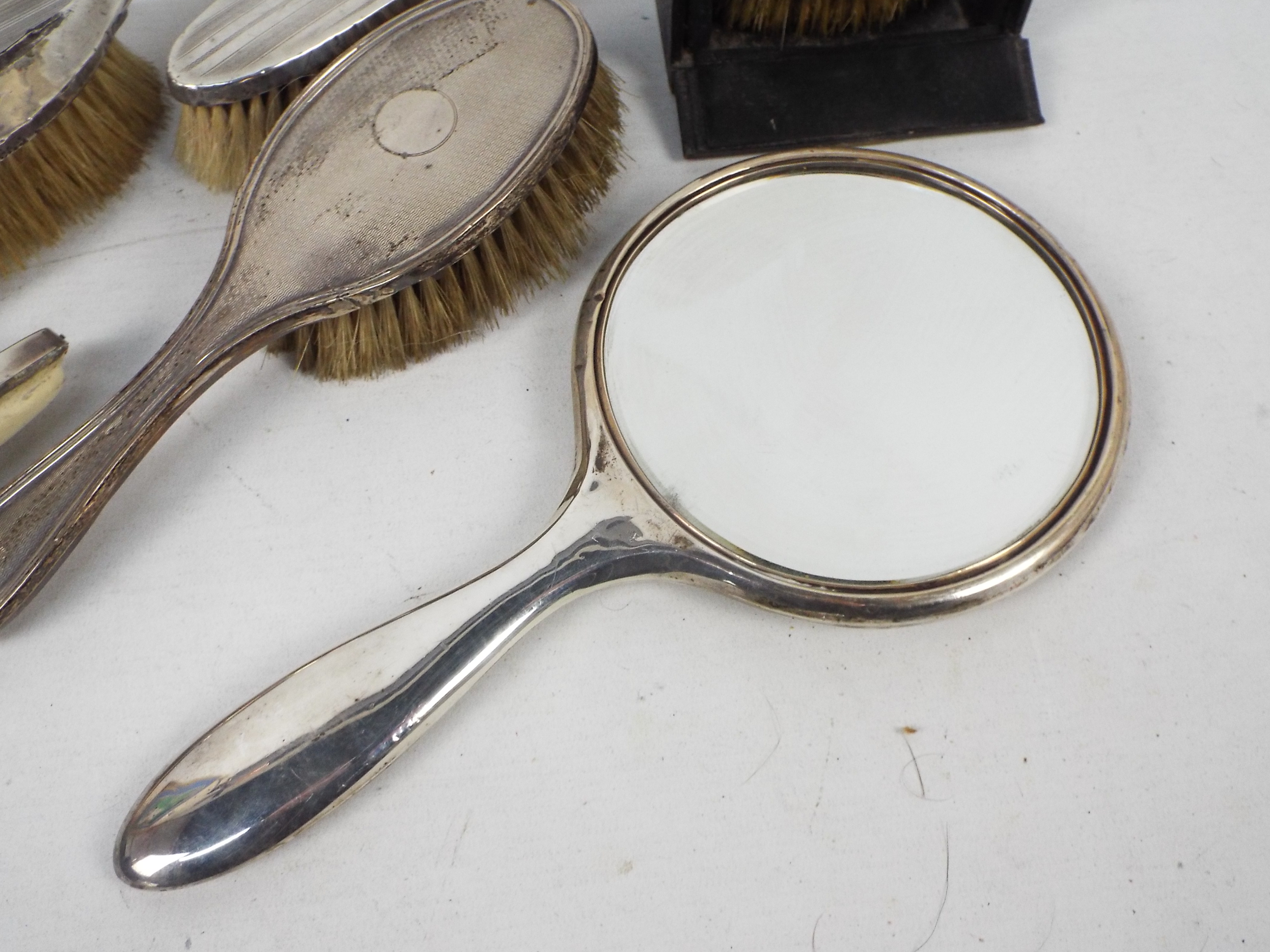 A collection of silver mounted dressing table items, - Image 7 of 8