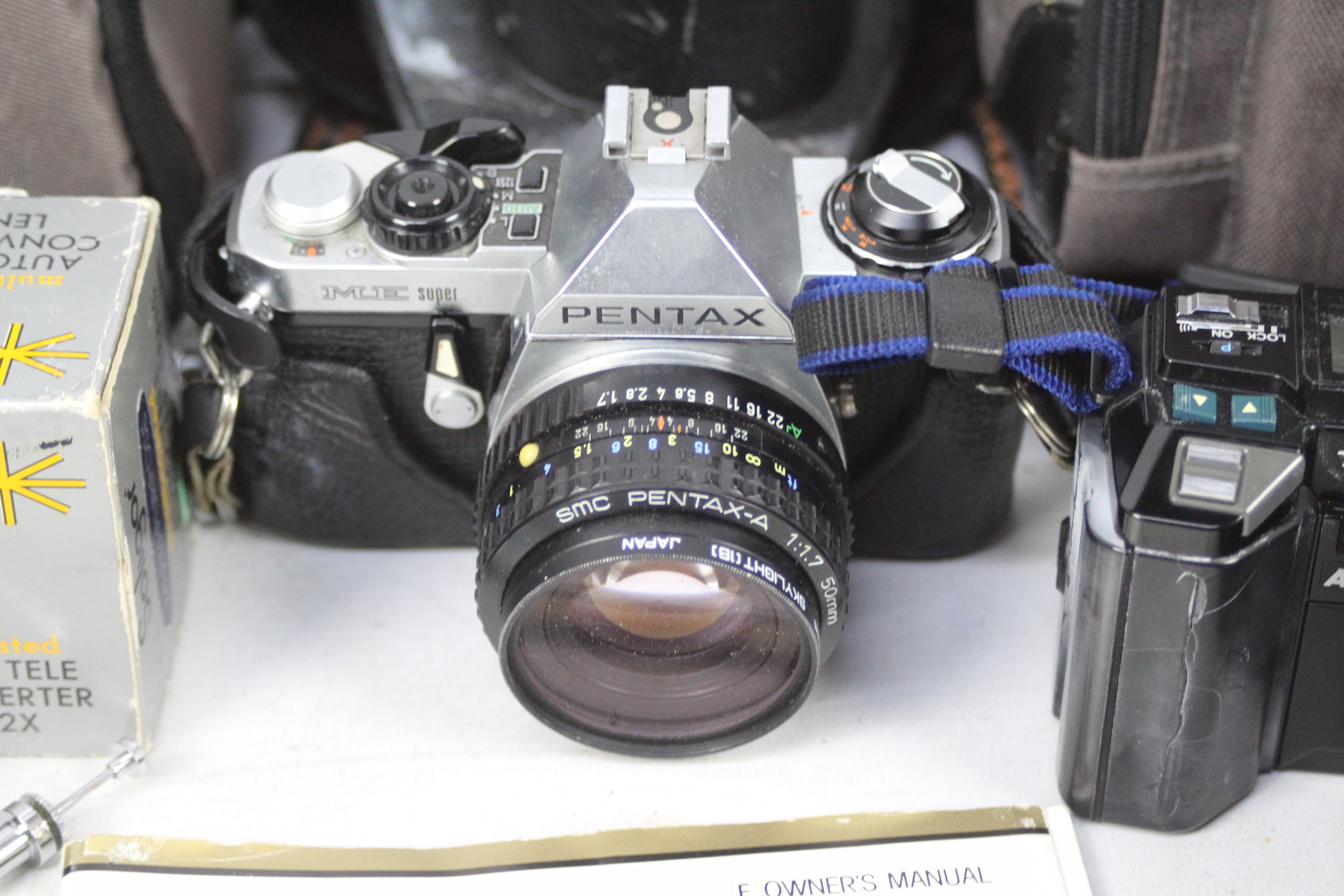 Photography - Two camera bags containing cameras and accessories to include a Pentax ME Super with - Image 5 of 5