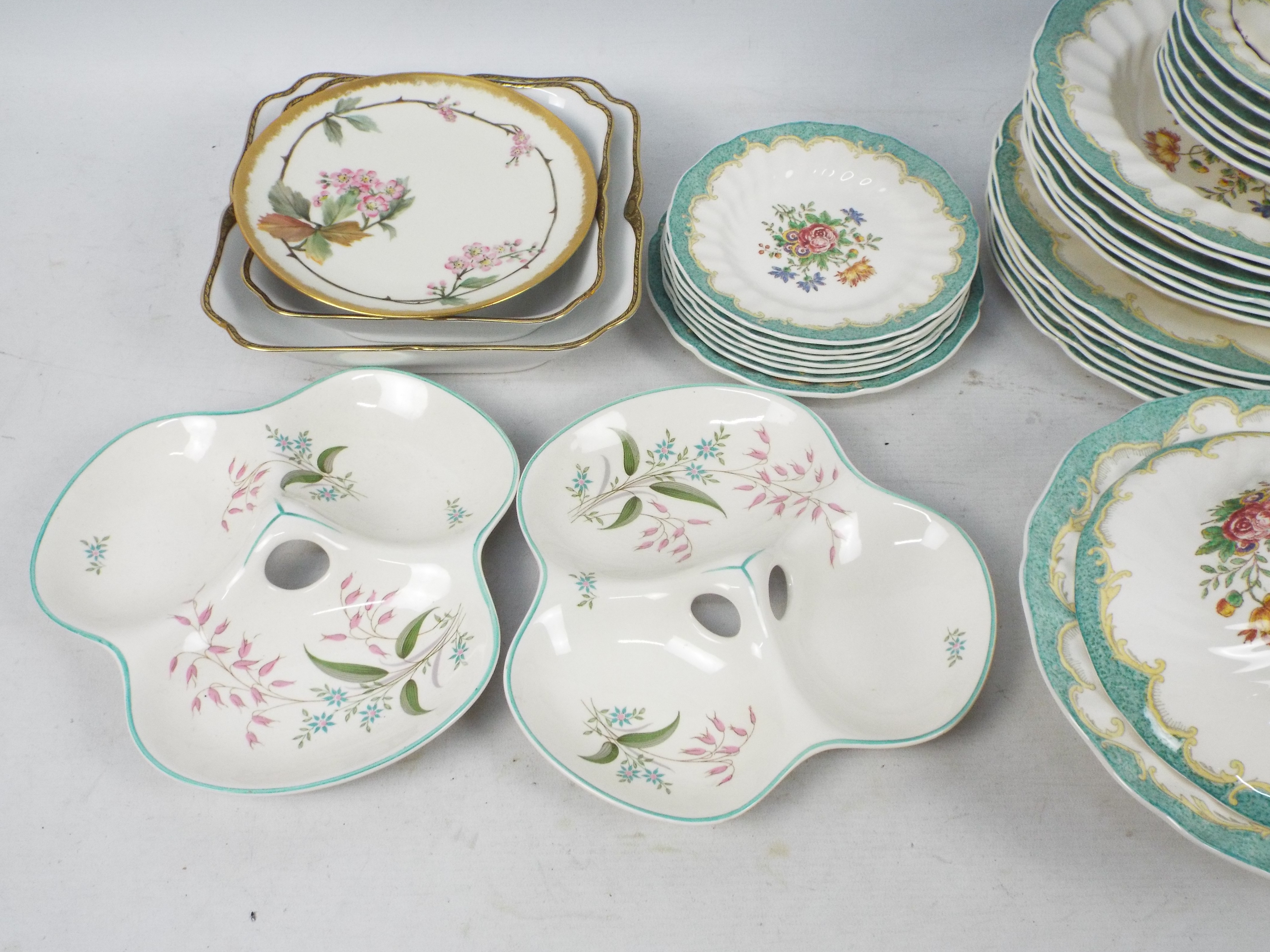 A collection of dinner wares, predominantly Royal Doulton Kingswood, - Image 2 of 11