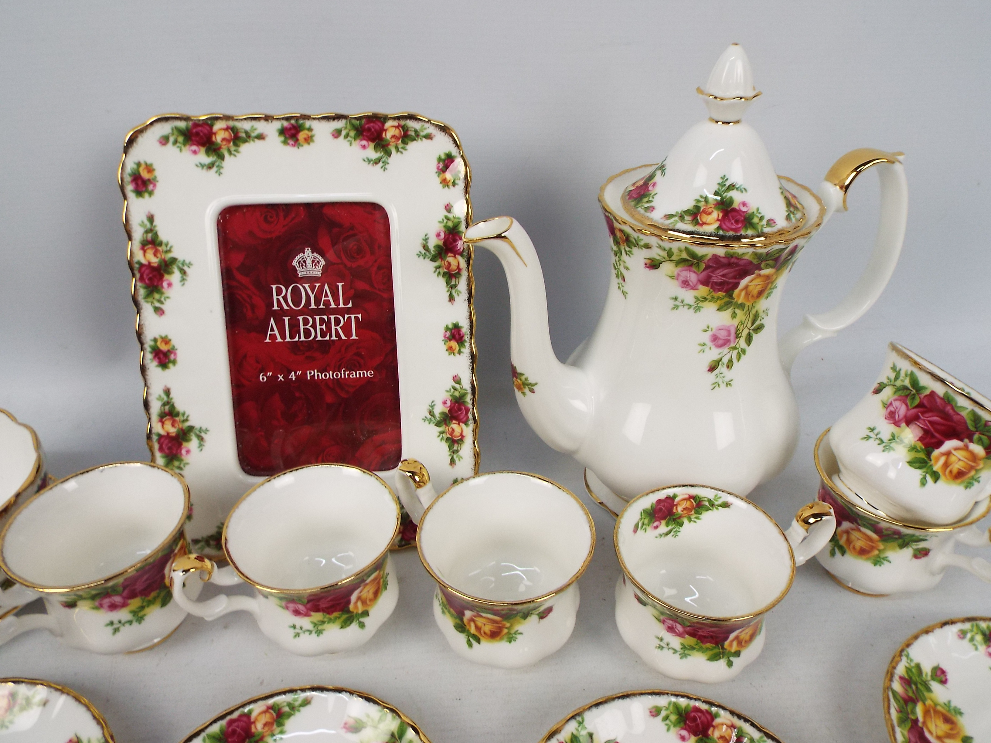 Royal Albert - An Old Country Roses pattern coffee service comprising coffee pot, - Image 3 of 4