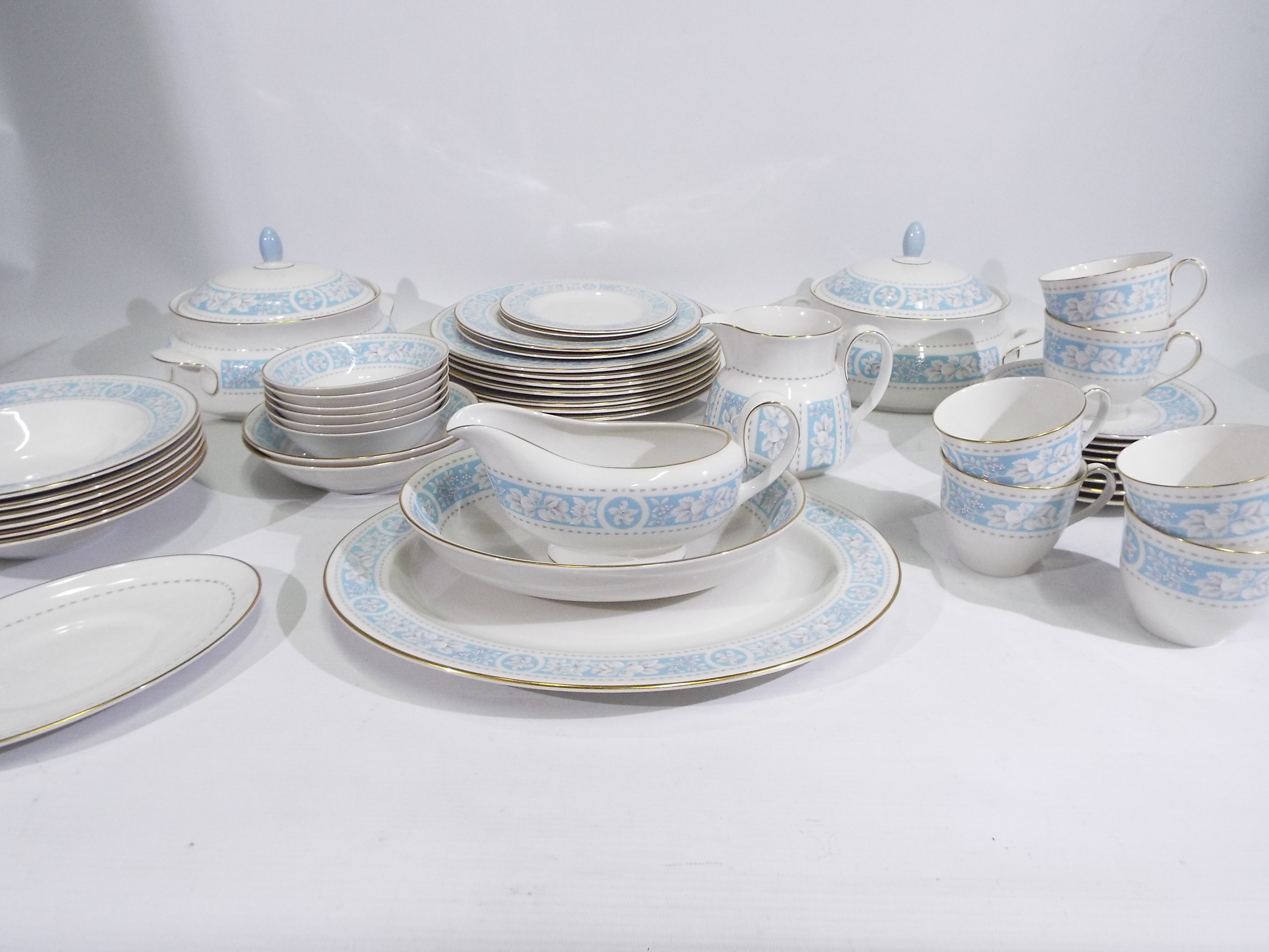 A quantity of Royal Doulton dinner and tea wares in the Hampton Court pattern, - Image 2 of 9