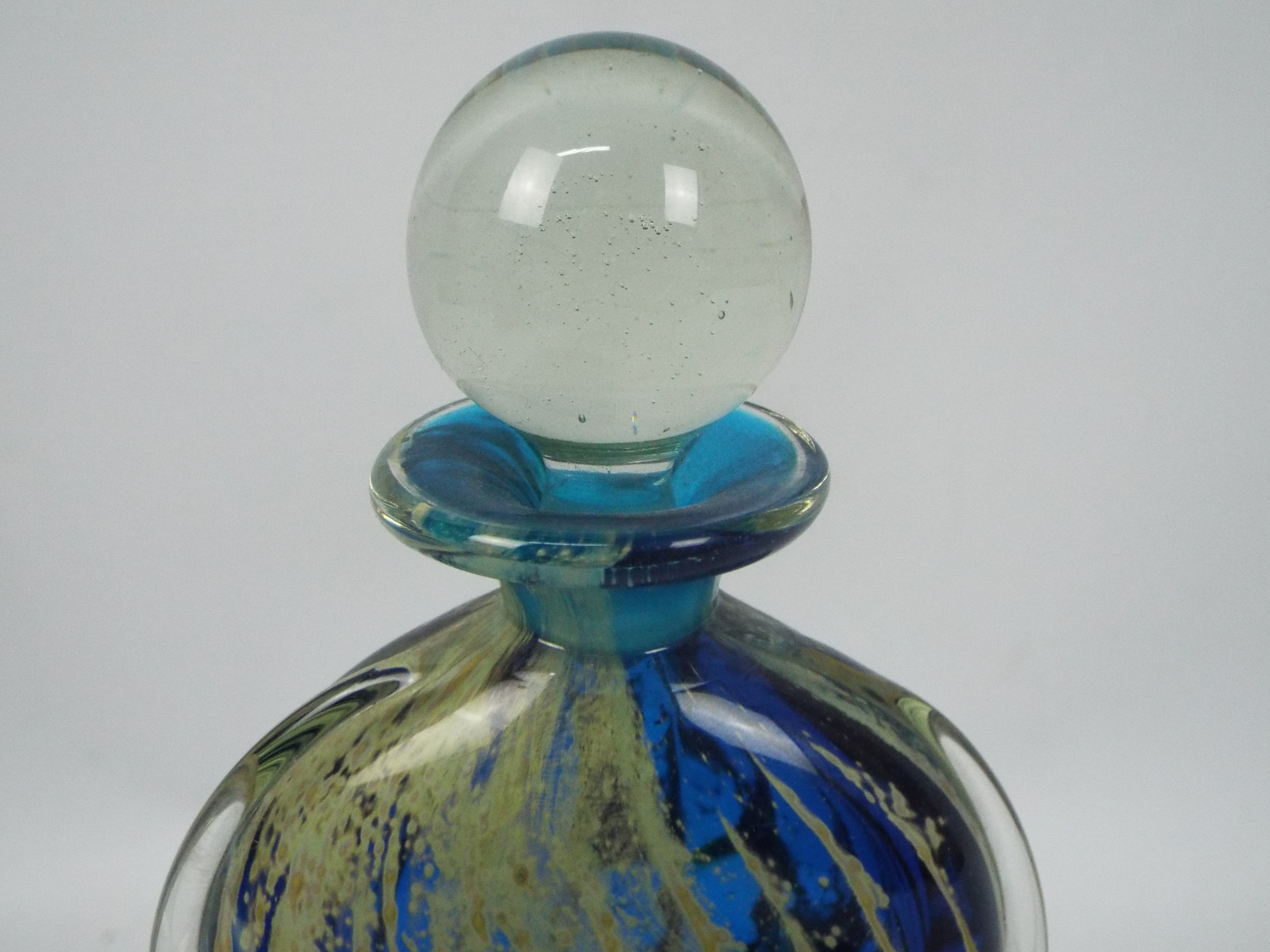 Mdina - A Mdina glass scent bottle and stopper, signed to the base, approximately 12.5 cm (h). - Image 3 of 6