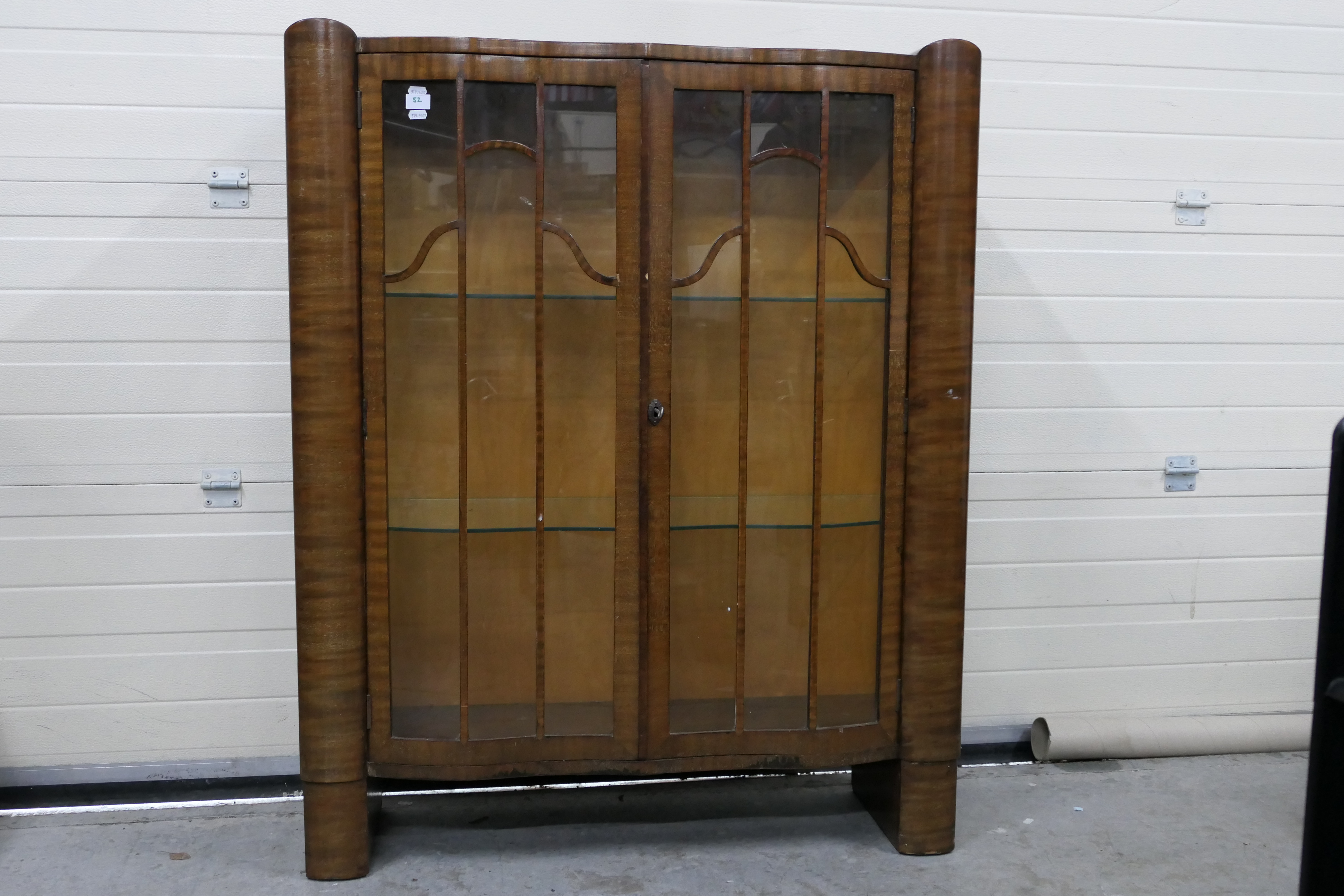 A twin door, serpentine front display cabinet with two glass shelves, - Image 3 of 6