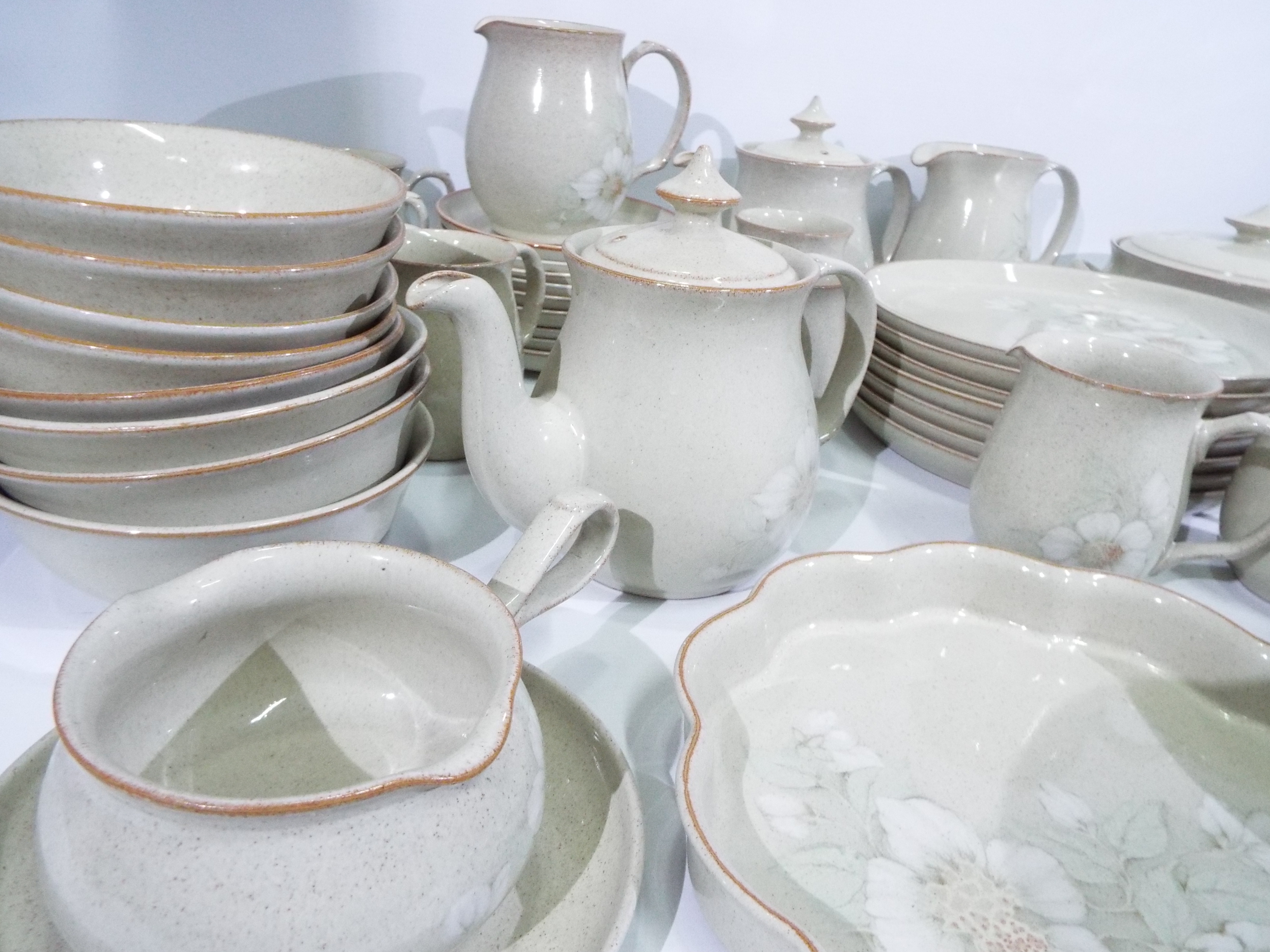 A quantity of Denby Daybreak pattern table wares, approximately 74 pieces. - Image 4 of 9
