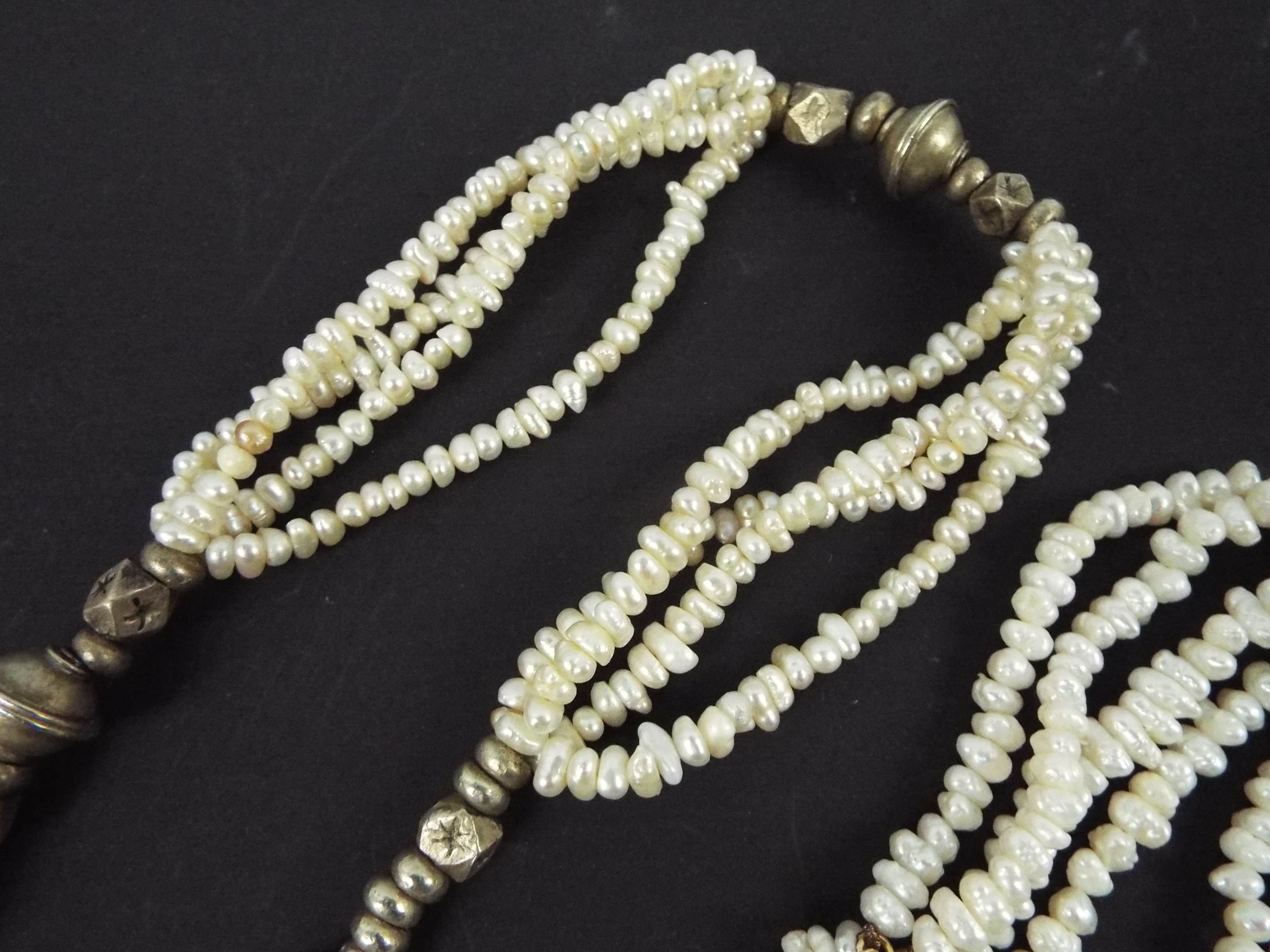 Two multi-strand necklaces, one with gilt metal clasp, longest 47 cm. - Image 5 of 5